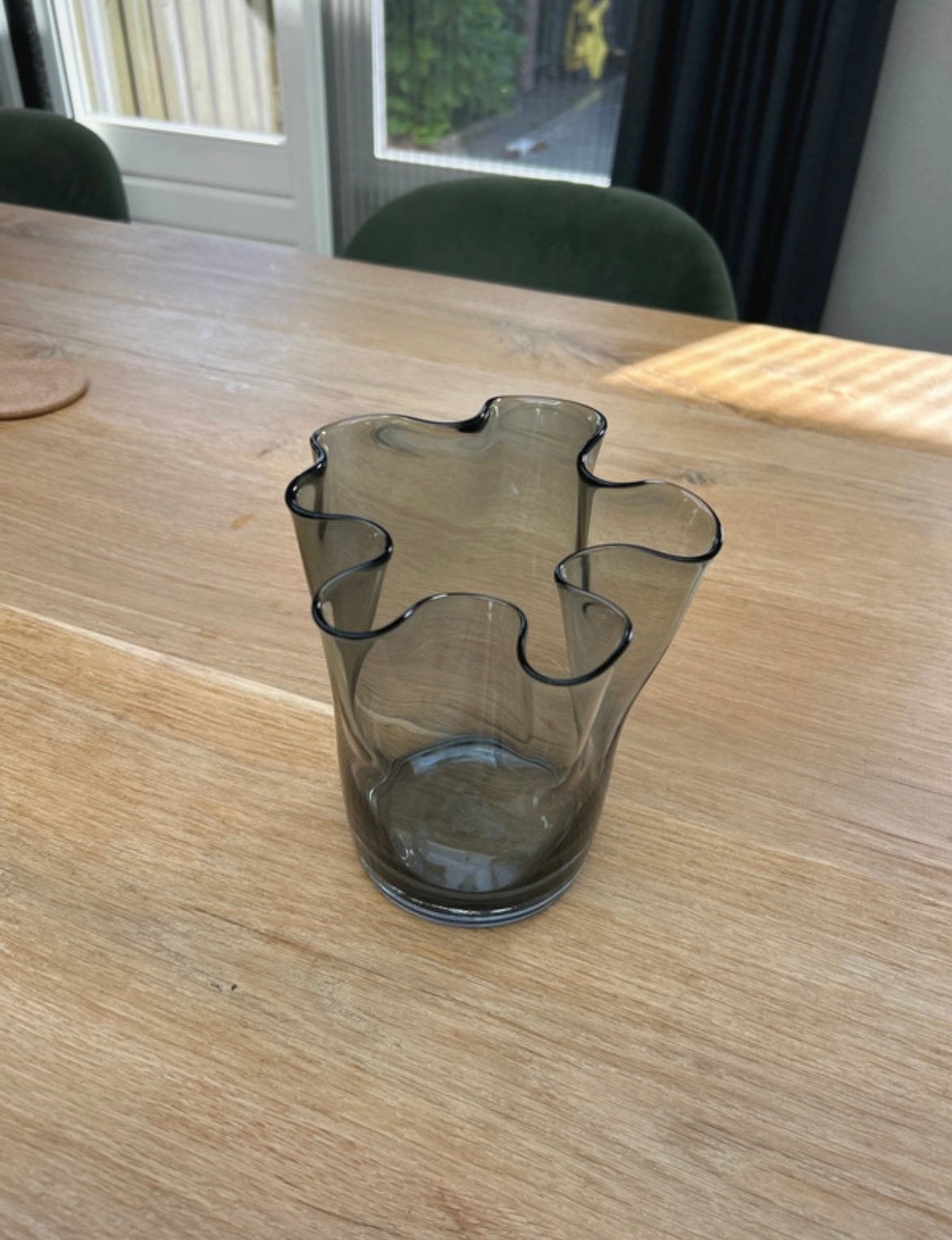Zwarte vaas, Ophalen, Zo goed als nieuw, Transparant, Glas