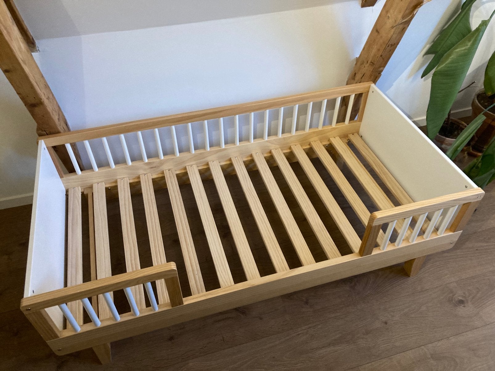 Peuterbed 70x140cm, Kinderen en Baby's, Kinderkamer | Bedden, Ophalen, 70 tot 85 cm, 140 tot 160 cm, Zo goed als nieuw