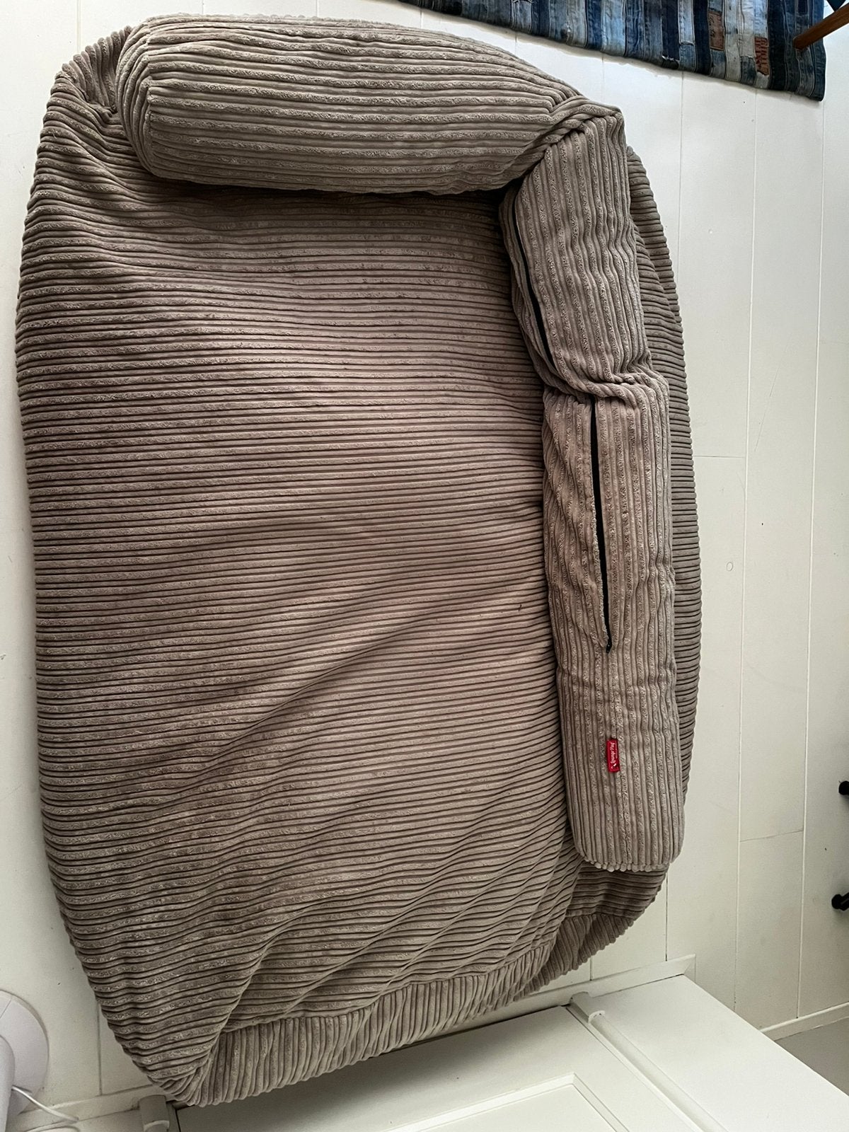 Lounge Pug zitzak – Donkerbeige/Beige – comfortabel, Ophalen, Zo goed als nieuw, Beige, Zitzak