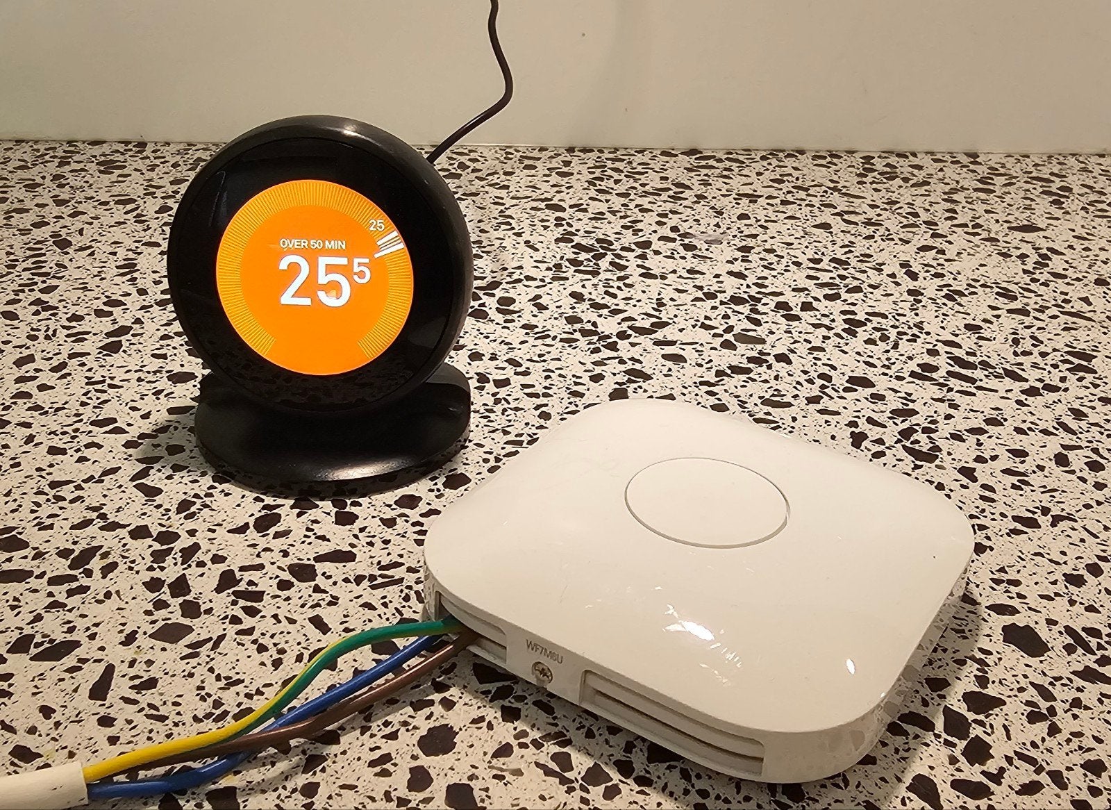 Nest Learning Thermostaat v3 (standaard en muurbevestiging), Ophalen of Verzenden, Slimme thermostaat, Gebruikt