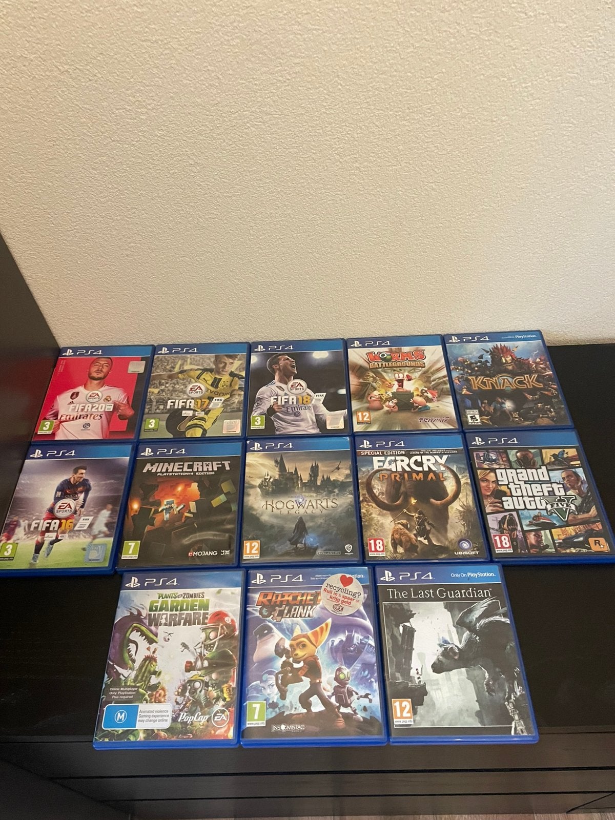 PS4 Games Bundel: GTA5, minecraft Hogwarts Legacy & meer!, Gebruikt, Vanaf 18 jaar, Overige genres, Eén computer