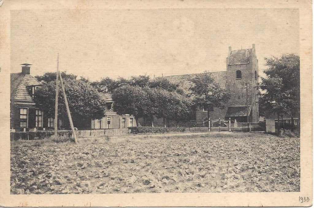 Engwierum (Frl.) Dorpsgezicht met N.H. Kerk, gelopen 1933, Ophalen of Verzenden, 1920 tot 1940, Gelopen, Friesland
