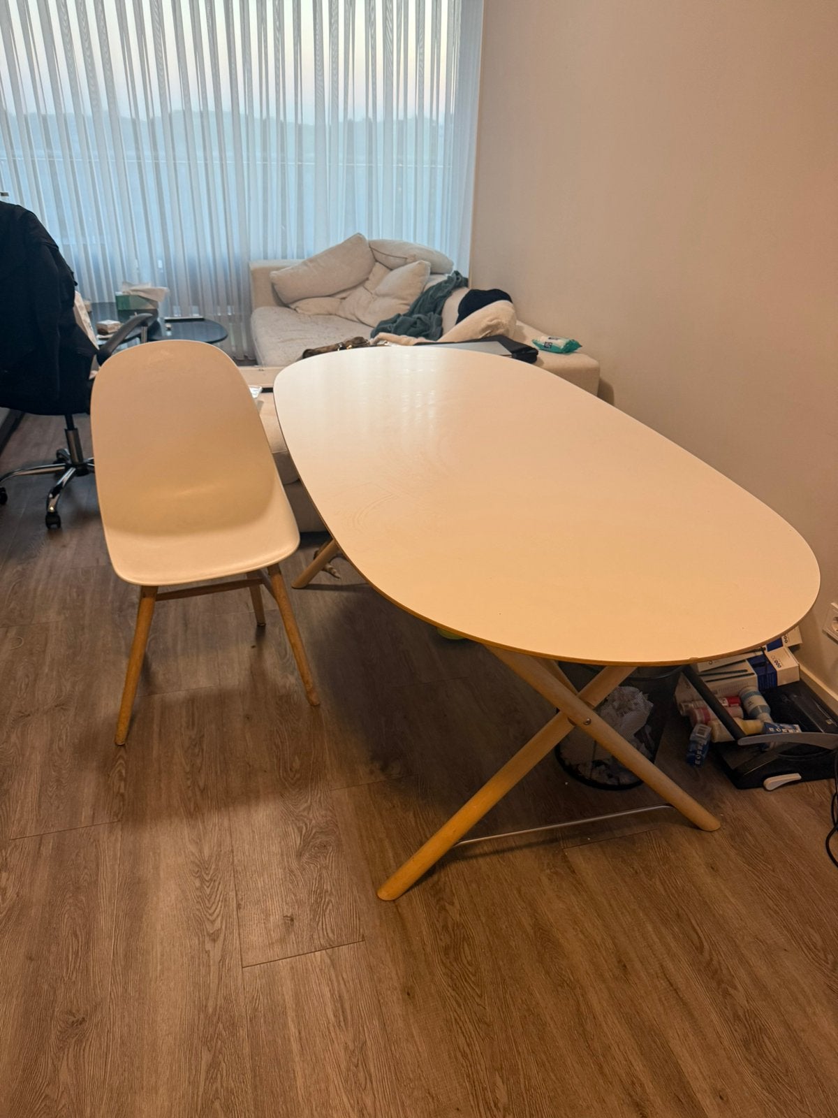 Witte tafel, Huis en Inrichting, Tafels | Eettafels, Ophalen, Gebruikt, 100 tot 150 cm, 150 tot 200 cm