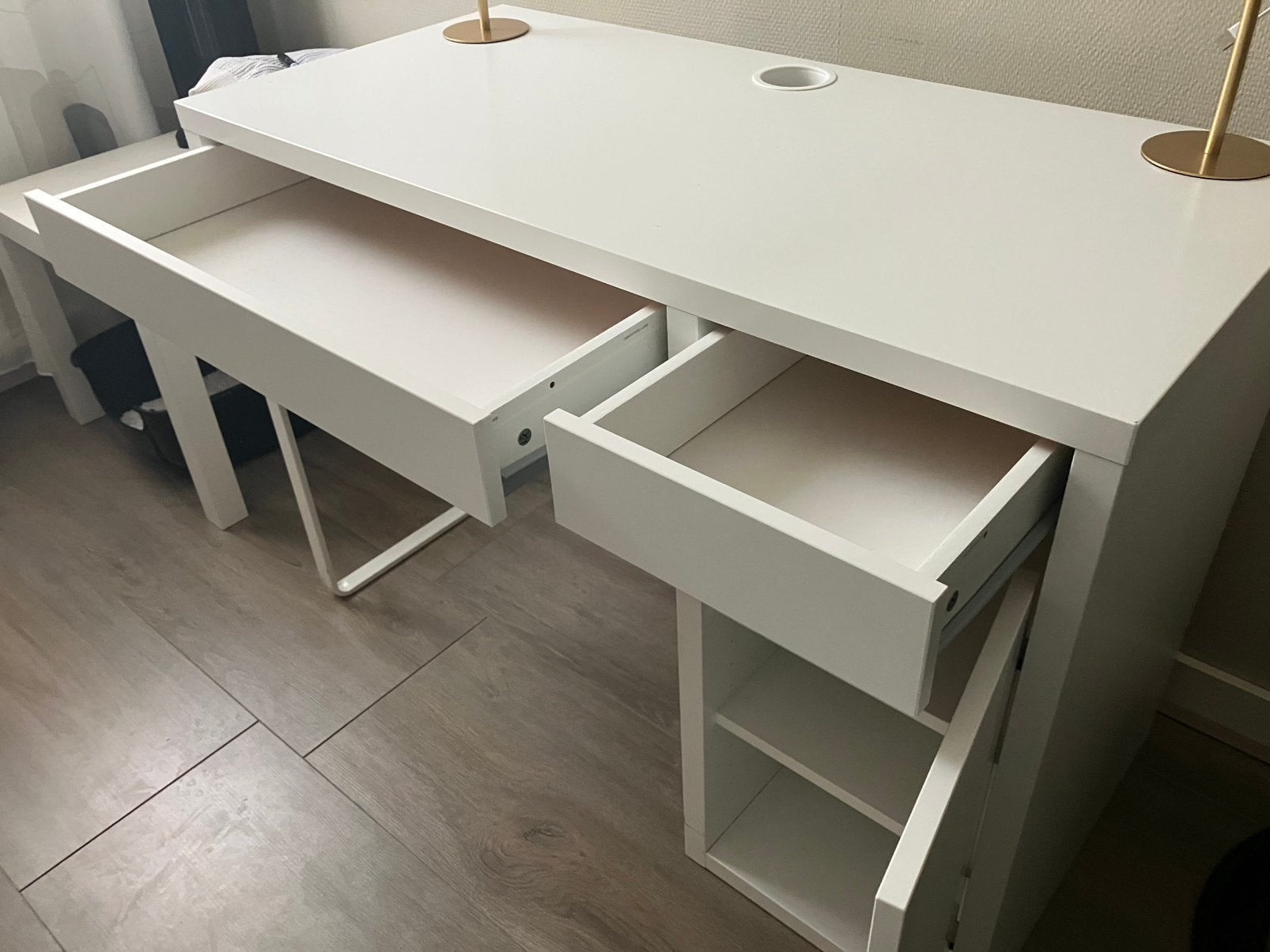 Te koop buro met burostoel, Huis en Inrichting, Bureaus, Ophalen, 105 cm, Gebruikt, Hout
