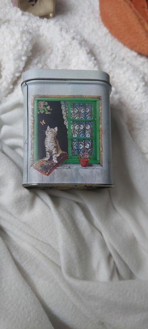 2x oude poezen blik blikje blikjes met poes / katten, Ophalen of Verzenden