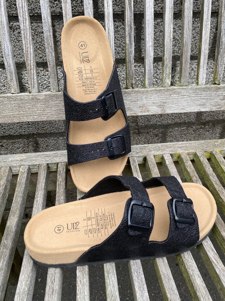 Nieuwe comfortabele slippers met brede banden mt 41, Slippers, Zwart, Nieuw, Ophalen of Verzenden