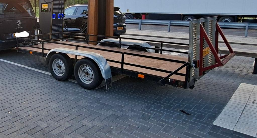 Machine transporter te huur., Ophalen
