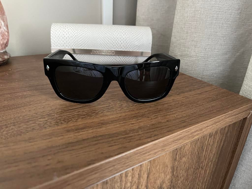Jimmy Choo zonnebril, Sieraden, Tassen en Uiterlijk, Zonnebrillen en Brillen | Dames, Overige merken, Gebruikt, Zonnebril, Zwart