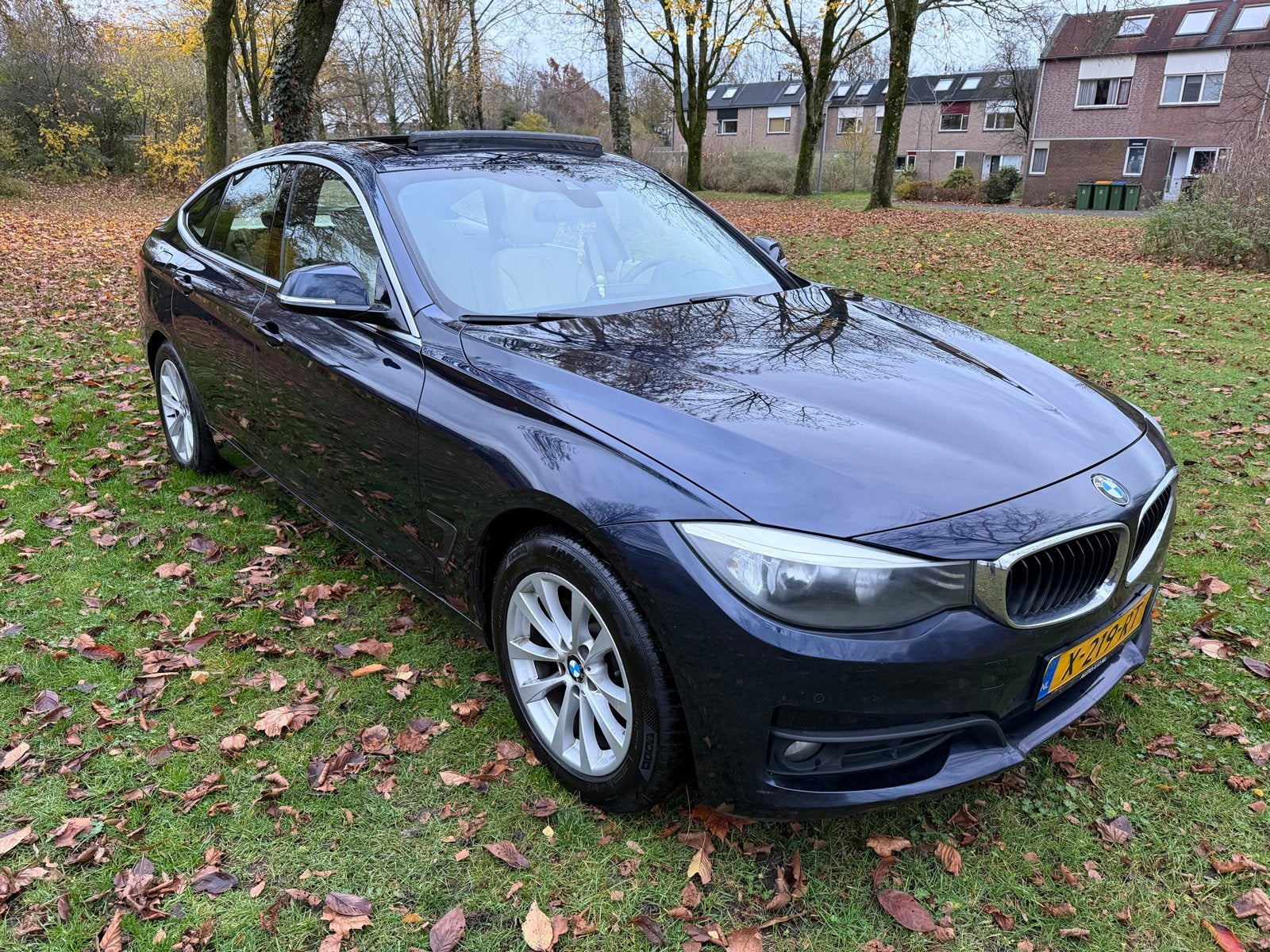 BMW 3-Serie GT 2.0 318D 2016 DonkerBlauw, Auto's, BMW, 745 kg, 1995 cc, 4 cilinders, Blauw