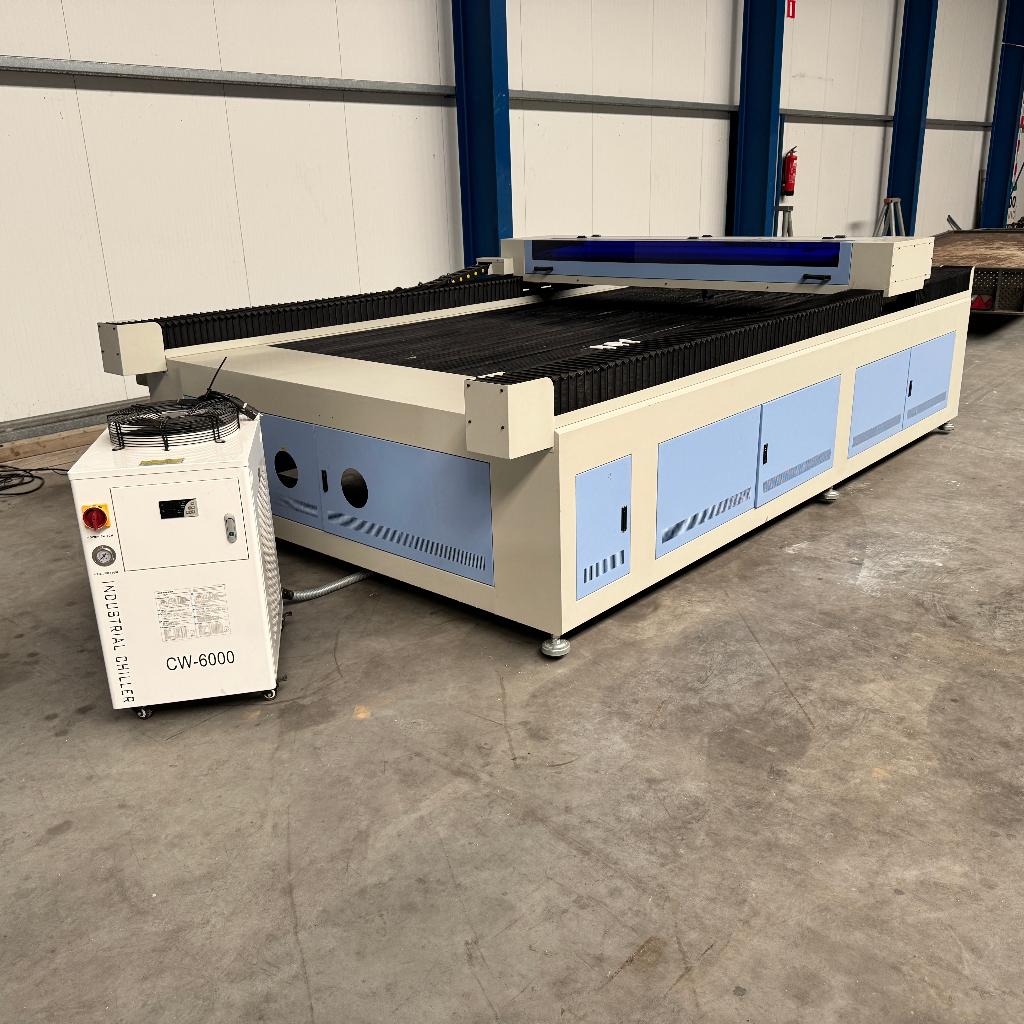 Industriële CO₂lasersnijmachine/lasergraveermachine SLW 300W, Ophalen