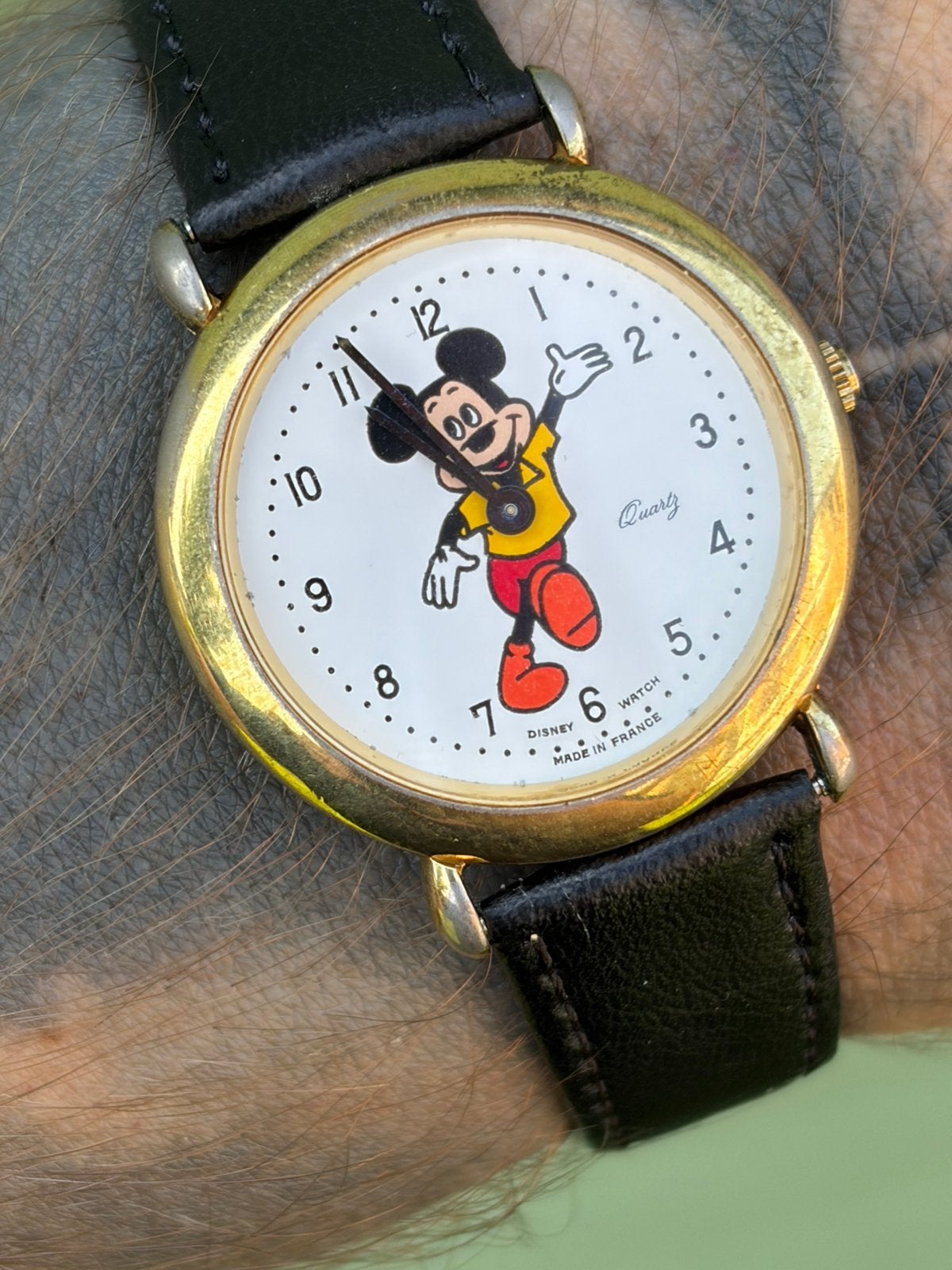 Vintage Mickey Mouse horloge Avronel 1982 – werkt perfect!, Ophalen of Verzenden, Jongen of Meisje
