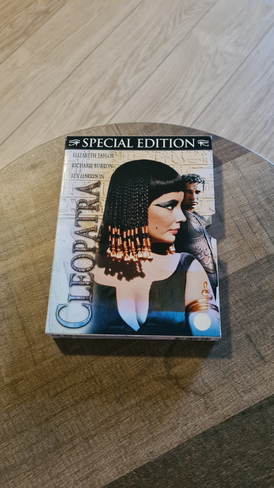 Cleopatra, Vanaf 12 jaar, Ophalen of Verzenden, Zo goed als nieuw, Drama