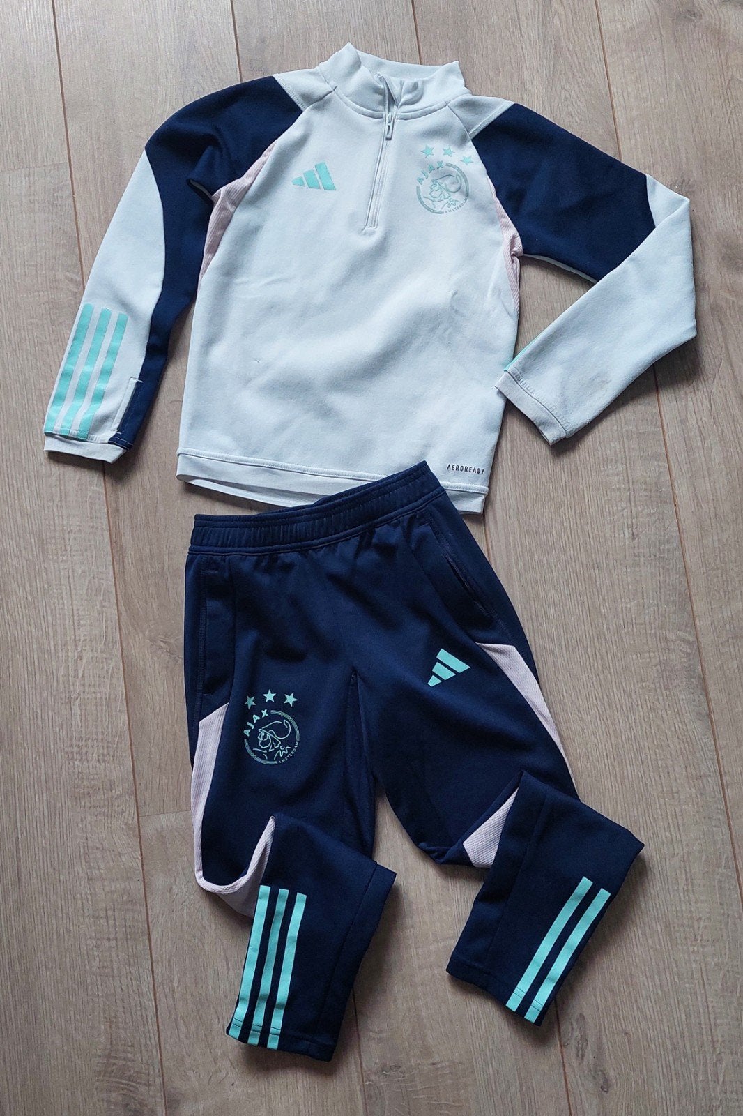 ajax trainingspak maat 128, Maat XS of kleiner, Ophalen of Verzenden, Gebruikt, Trainingspak