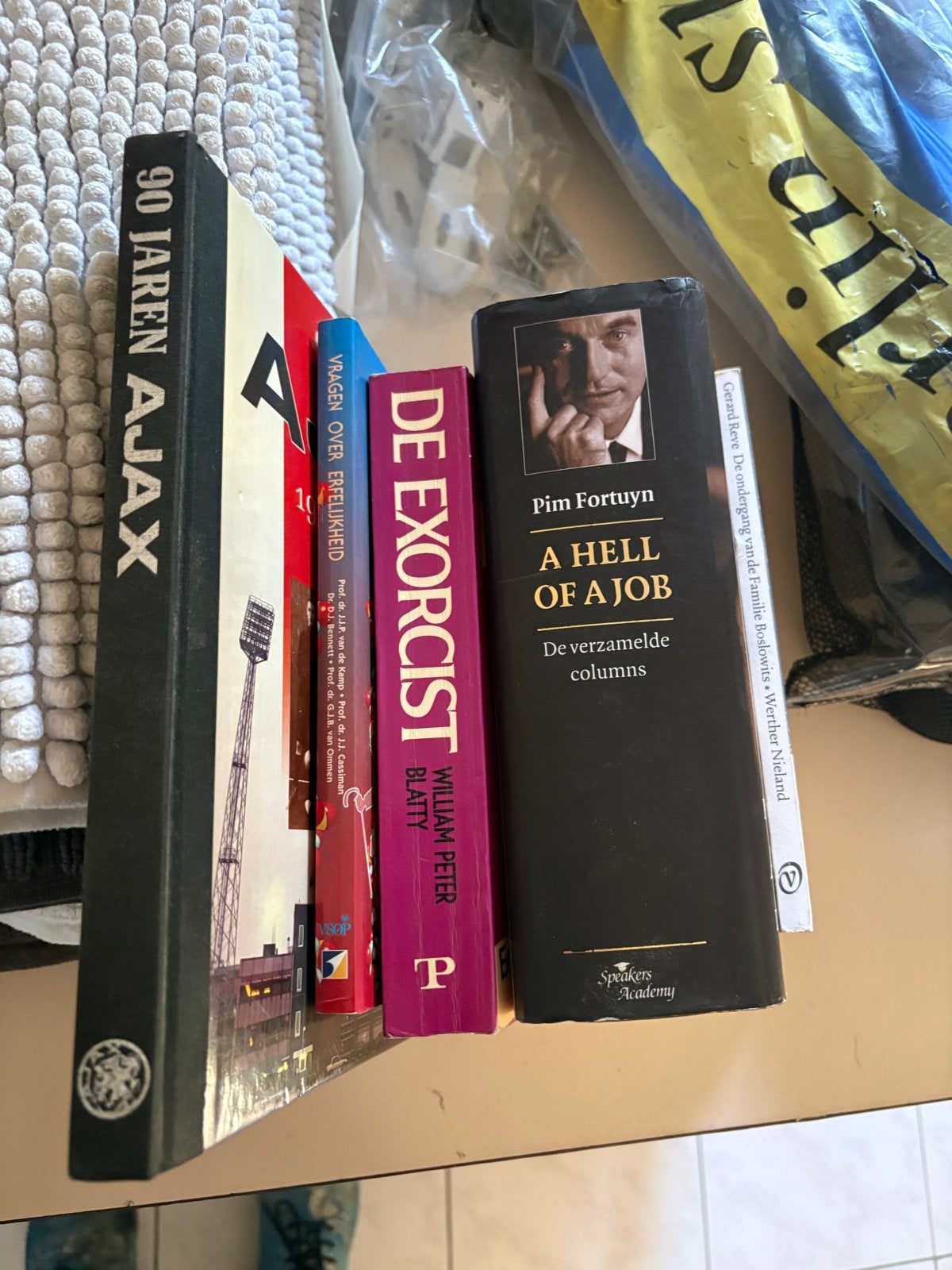 Boekenpakket: Ajax, De Exorcist,  en meer, Ophalen of Verzenden, Gelezen