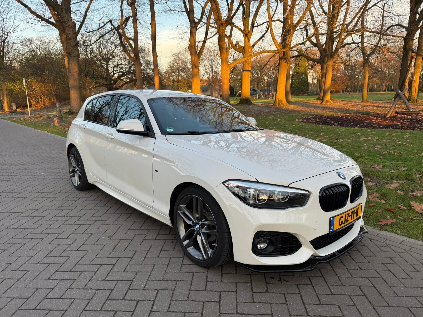 BMW 1-Serie 118i 170pk Aut 2018 Wit, Auto's, BMW, Particulier, 1-Serie, Benzine, Hatchback, Automaat, Geïmporteerd, Wit, Achterwielaandrijving