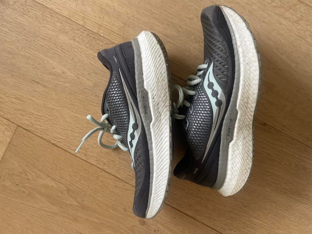 Saucony hardloopschoenen - Zo goed als nieuw- maat 37,5, Hardloopschoenen, Zo goed als nieuw, Hardlopen, Saucony