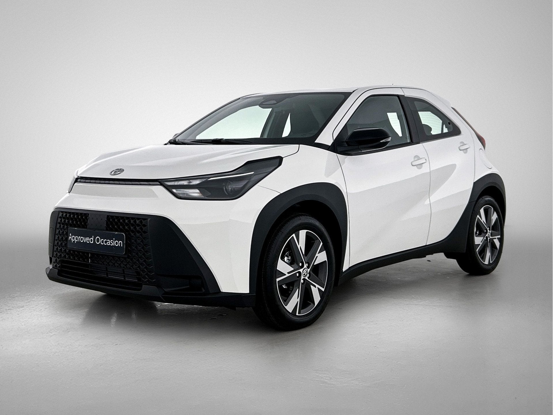 Toyota Aygo X Hybrid 115 play + GO pack | Carplay | Camera |