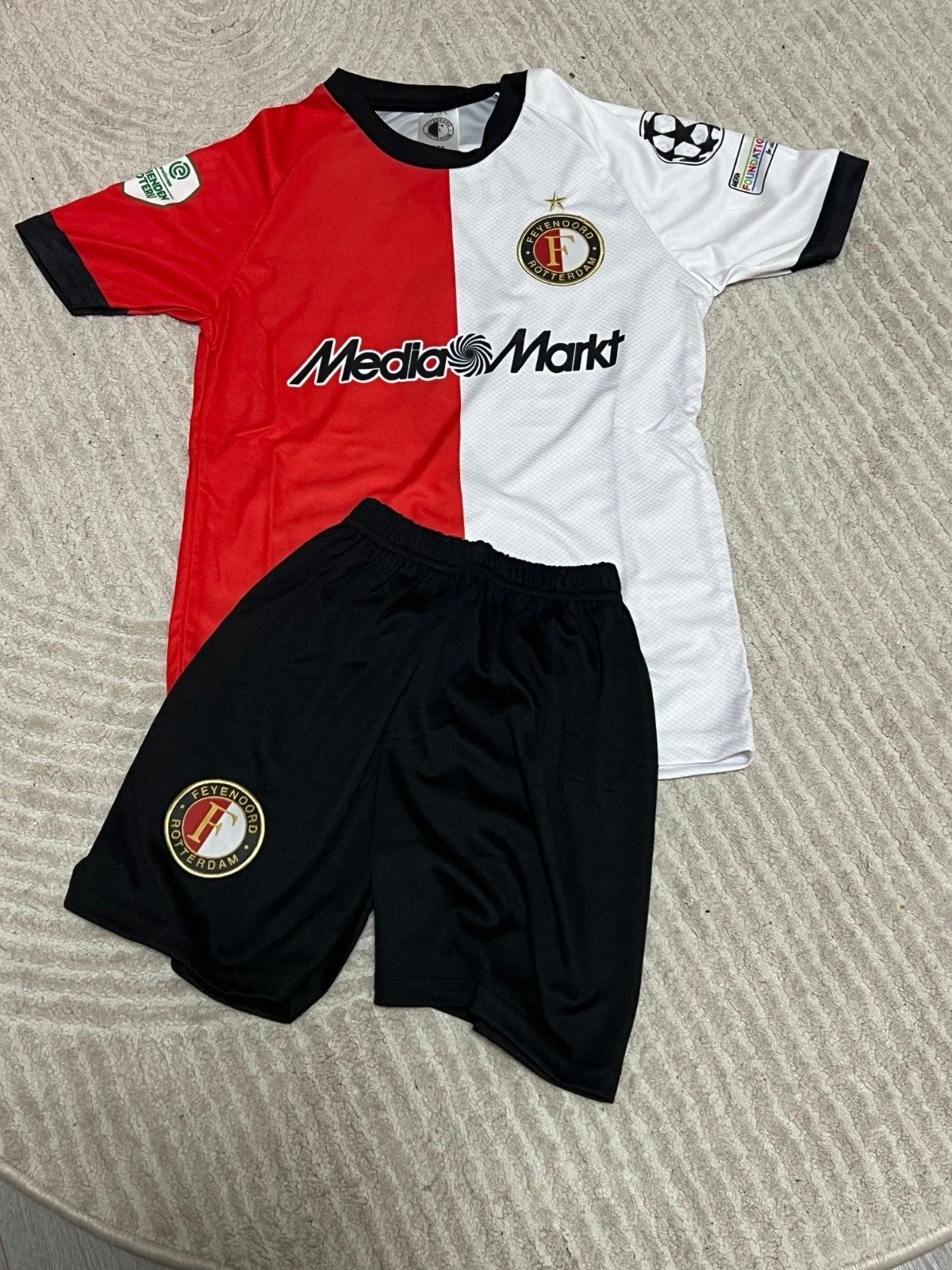 Feyenoord Thuistenue 2025/2026 Ayase Ueda gesigne(erd, Ophalen of Verzenden, Nieuw, Shirt
