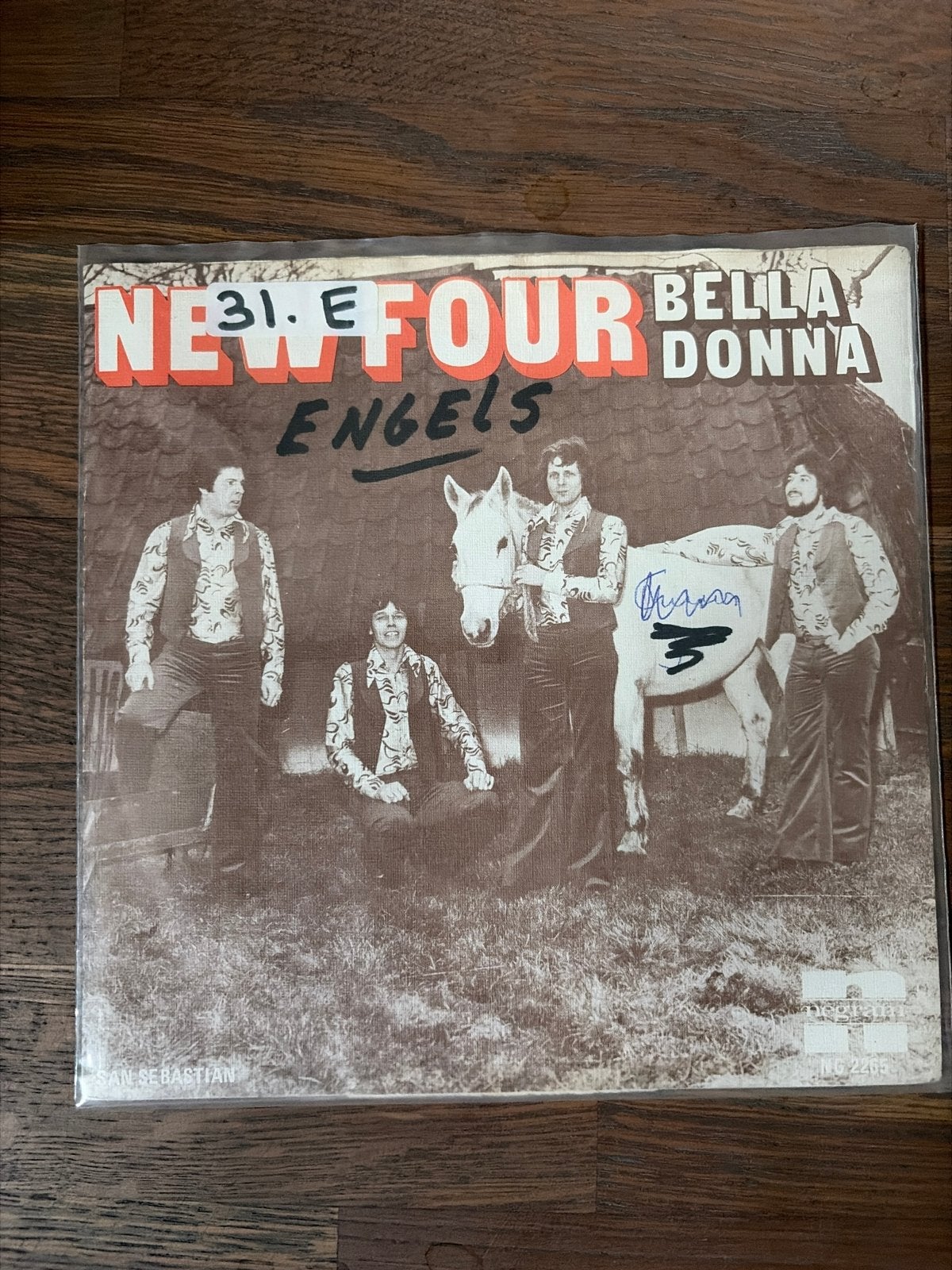 New Four - Bella Donna / San Sebastian 7" Single (1977), Gebruikt, Originele persing, 7 inch, Ophalen of Verzenden