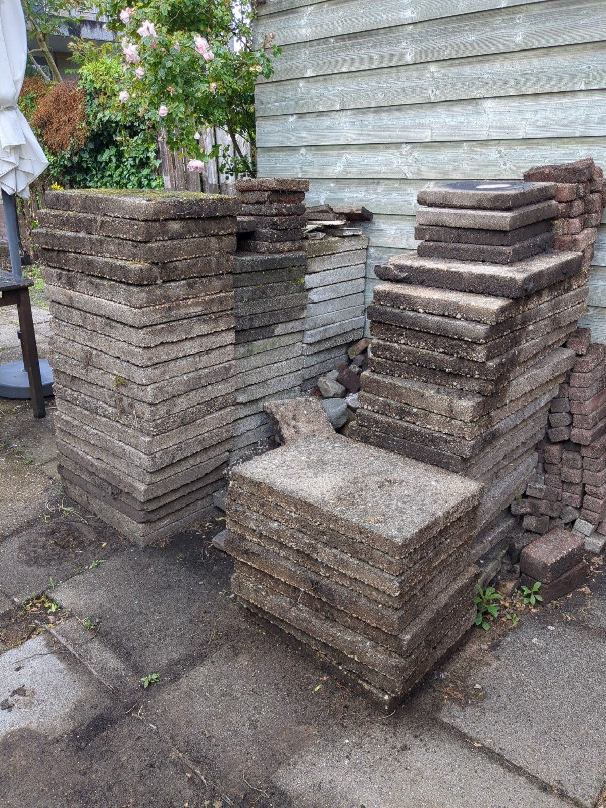 Gratis ca. 80 grindtegels 40x60 op te halen in Akersloot, Ophalen, Gebruikt, 10 m² of meer, Beton