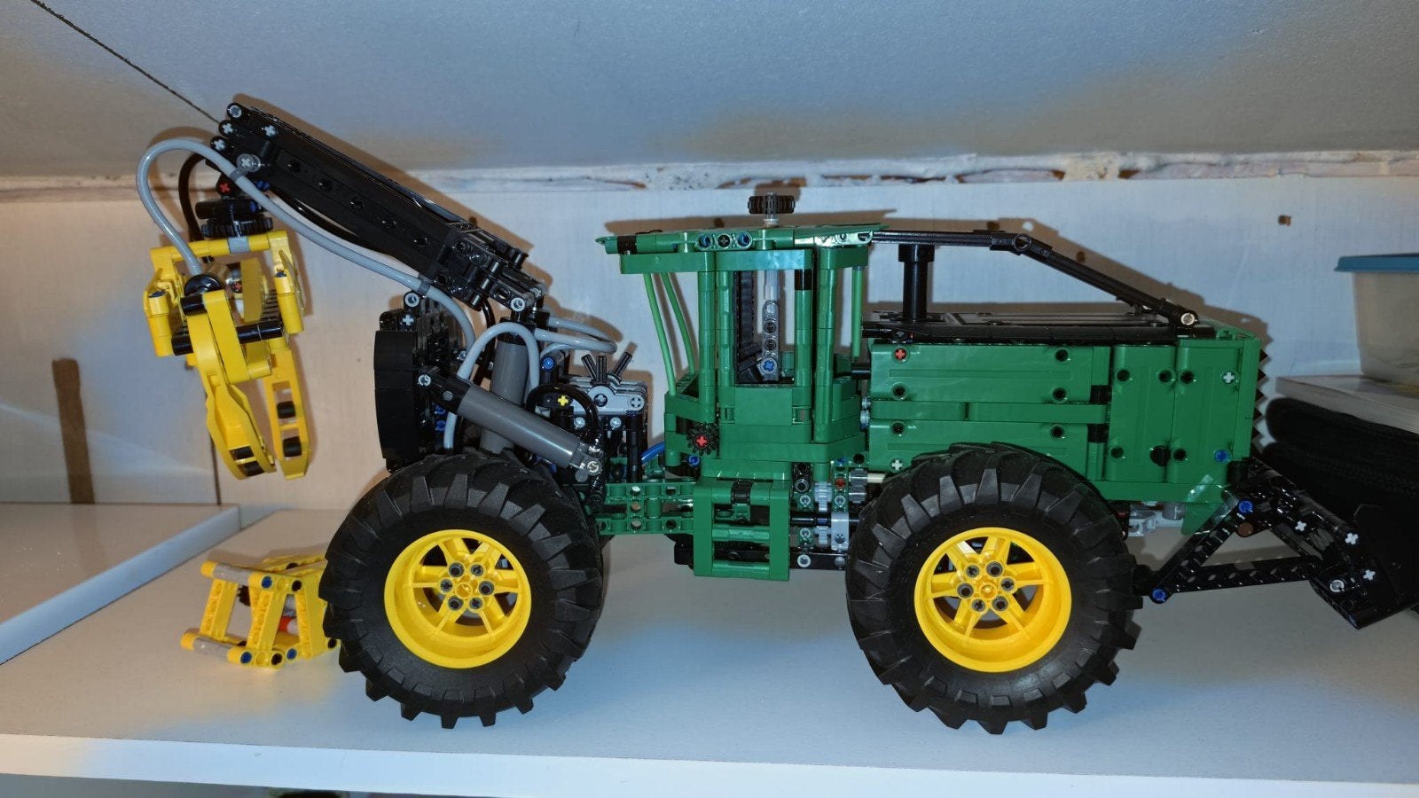 Lego technic John Deere skidder set 42157, Ophalen of Verzenden, Zo goed als nieuw
