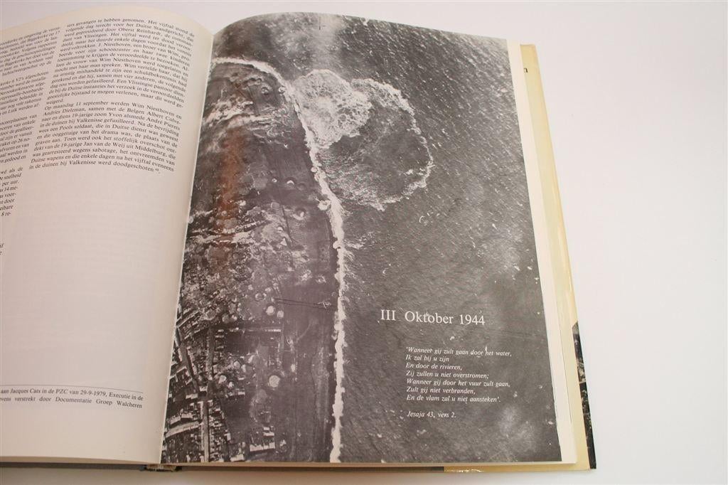 Worsteling om Walcheren 1939-1945 — Bezetting & Bevrijding, Ophalen of Verzenden, Gelezen