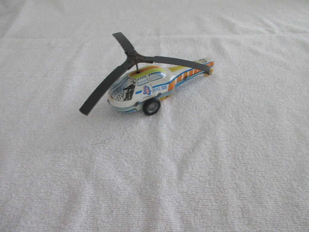 Blikken frictie Helicopter  lemezarugyar made in Hongarije., Ophalen of Verzenden