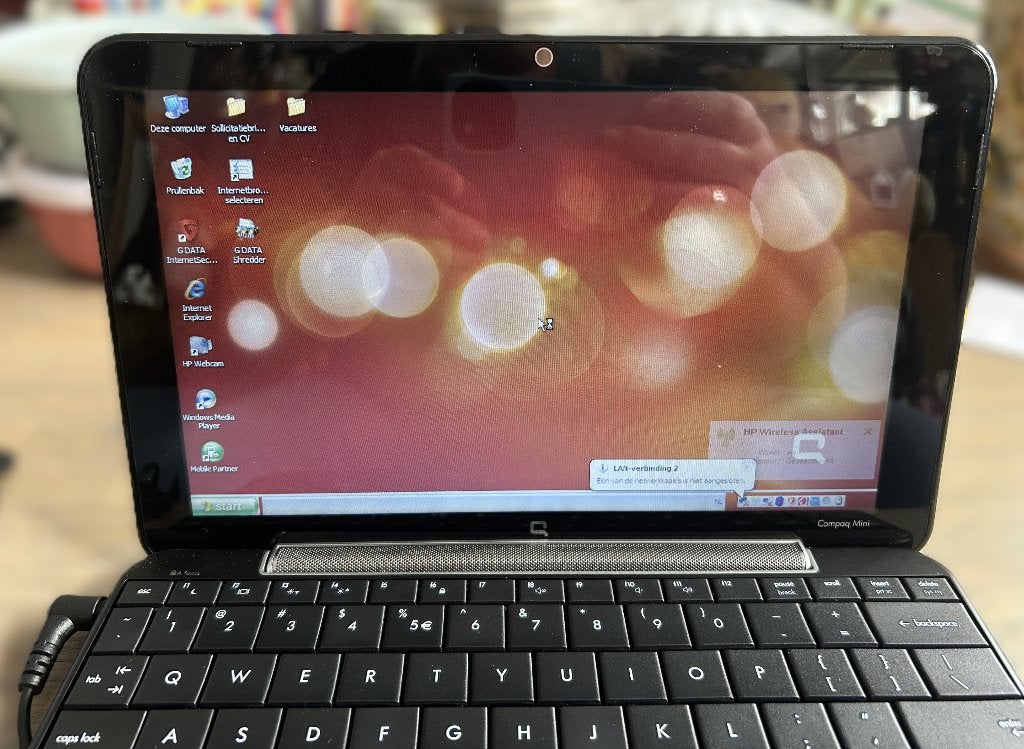 Werkende HP Compaq Mini Netbook Windows XP (Inclusief Lader), Computers en Software, Gebruikt, Qwerty, Minder dan 2 Ghz, 10 inch of minder