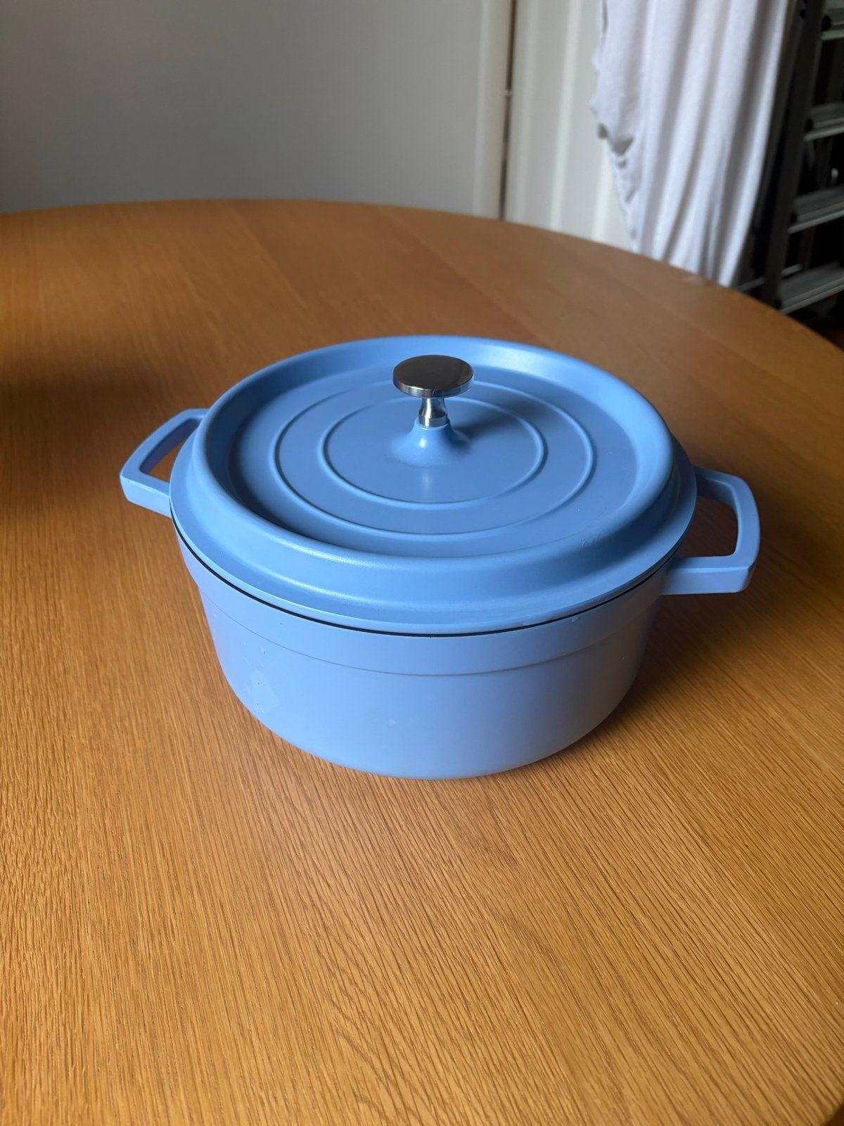 Blauwe gietijzeren braadpan met deksel, Ophalen, Met deksel, Overige merken, Braadpan