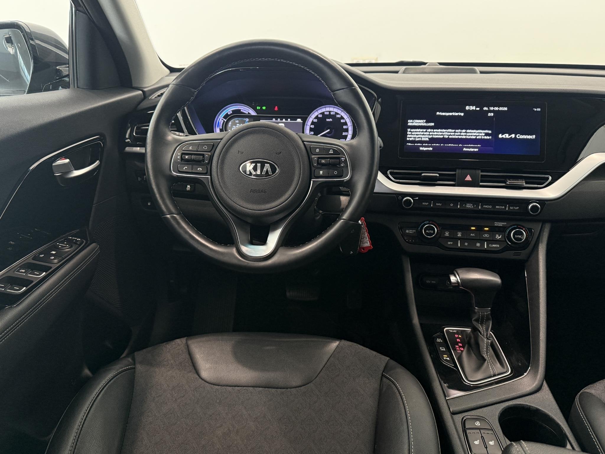 Foto 3 van Kia Niro 1.6 GDi PHEV DynamicLine | 89,9% SOH | Navigatie |