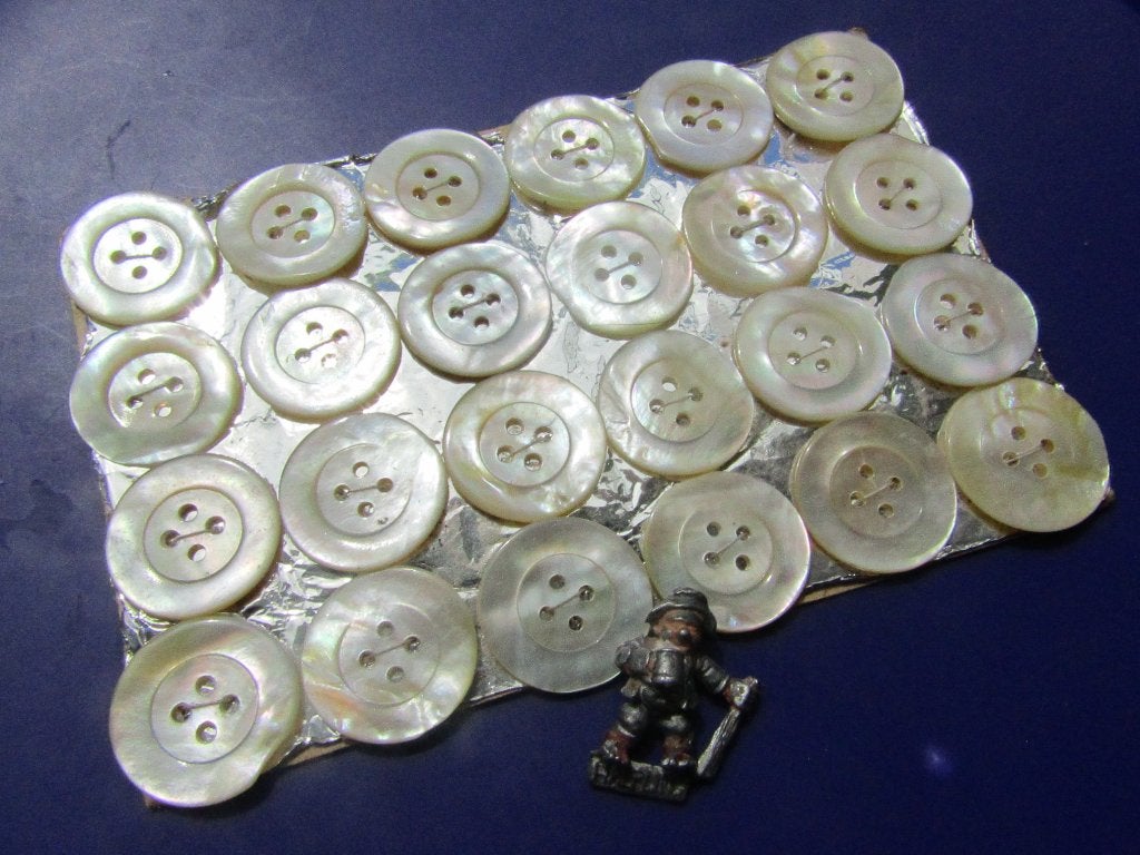 Vintage Parelmoer Knopen - 20mm, Verzenden, Nieuw, Knoop of Knopen