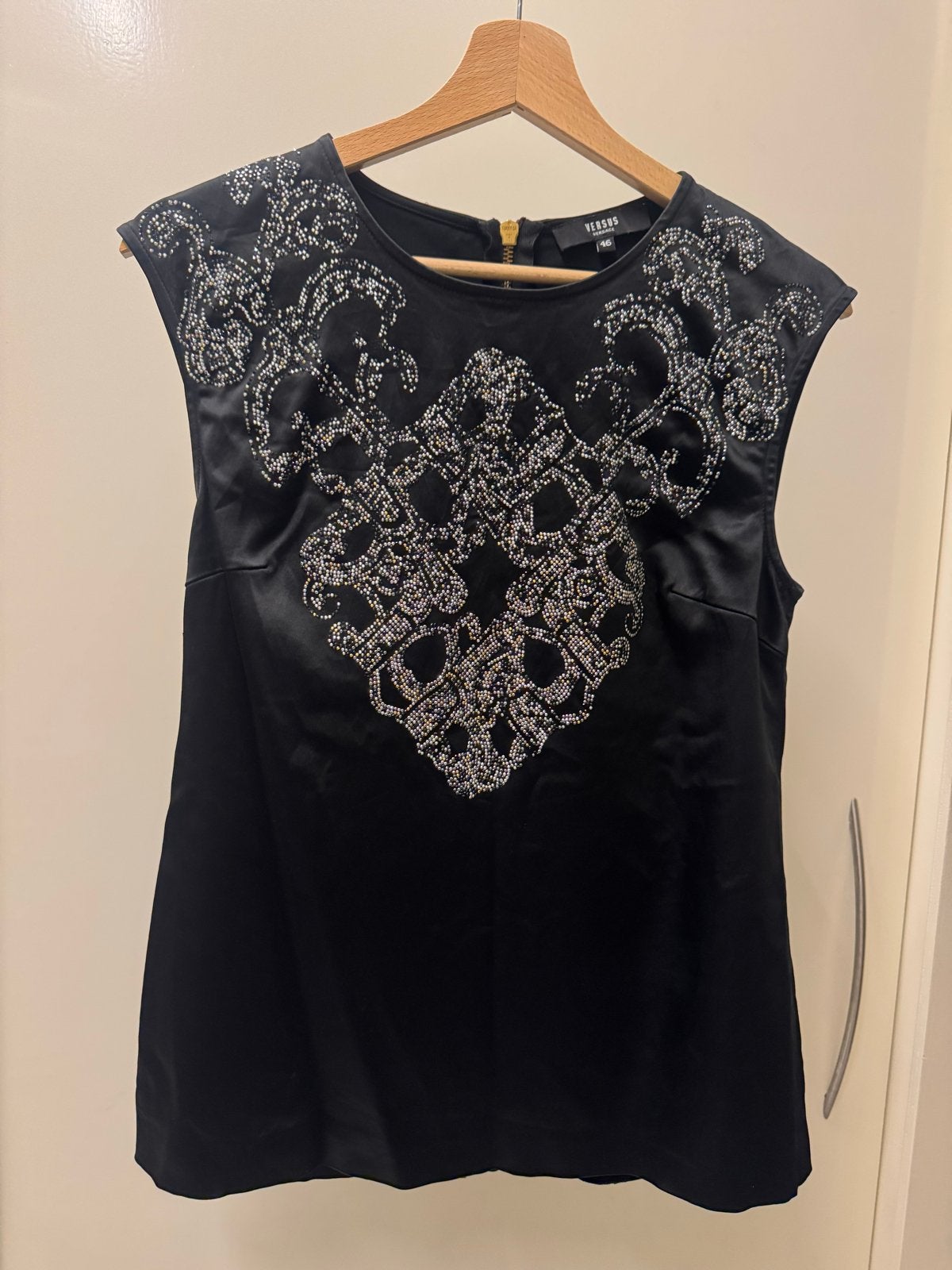Gianni Versace zwarte top met pailletten, Maat 38/40 (M), Zwart, Ophalen of Verzenden, Zonder mouw