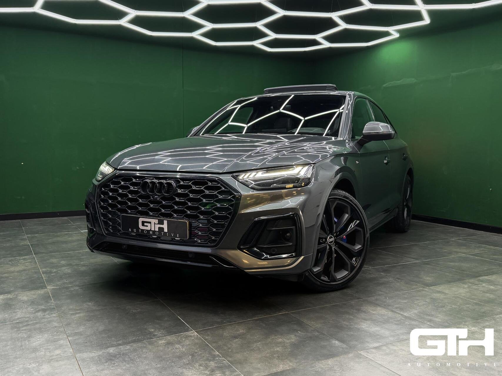Audi Q5 Sportback 55 TFSI e S-Line Head-up | Keyless | Pano, Automaat, 4 cilinders, Automatische klimaatregeling, Leder