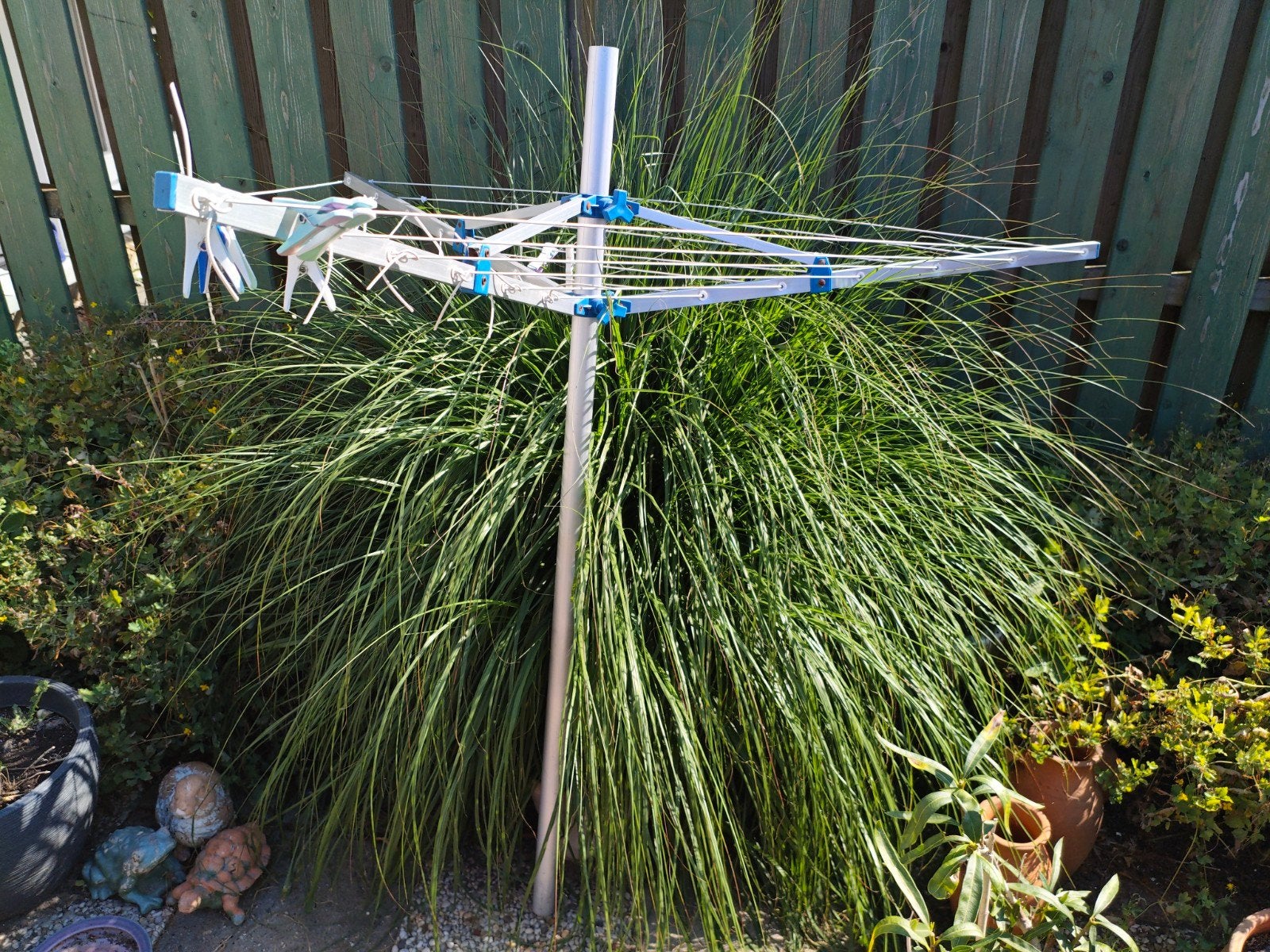 Compacte droogmolen voor camping, Ophalen