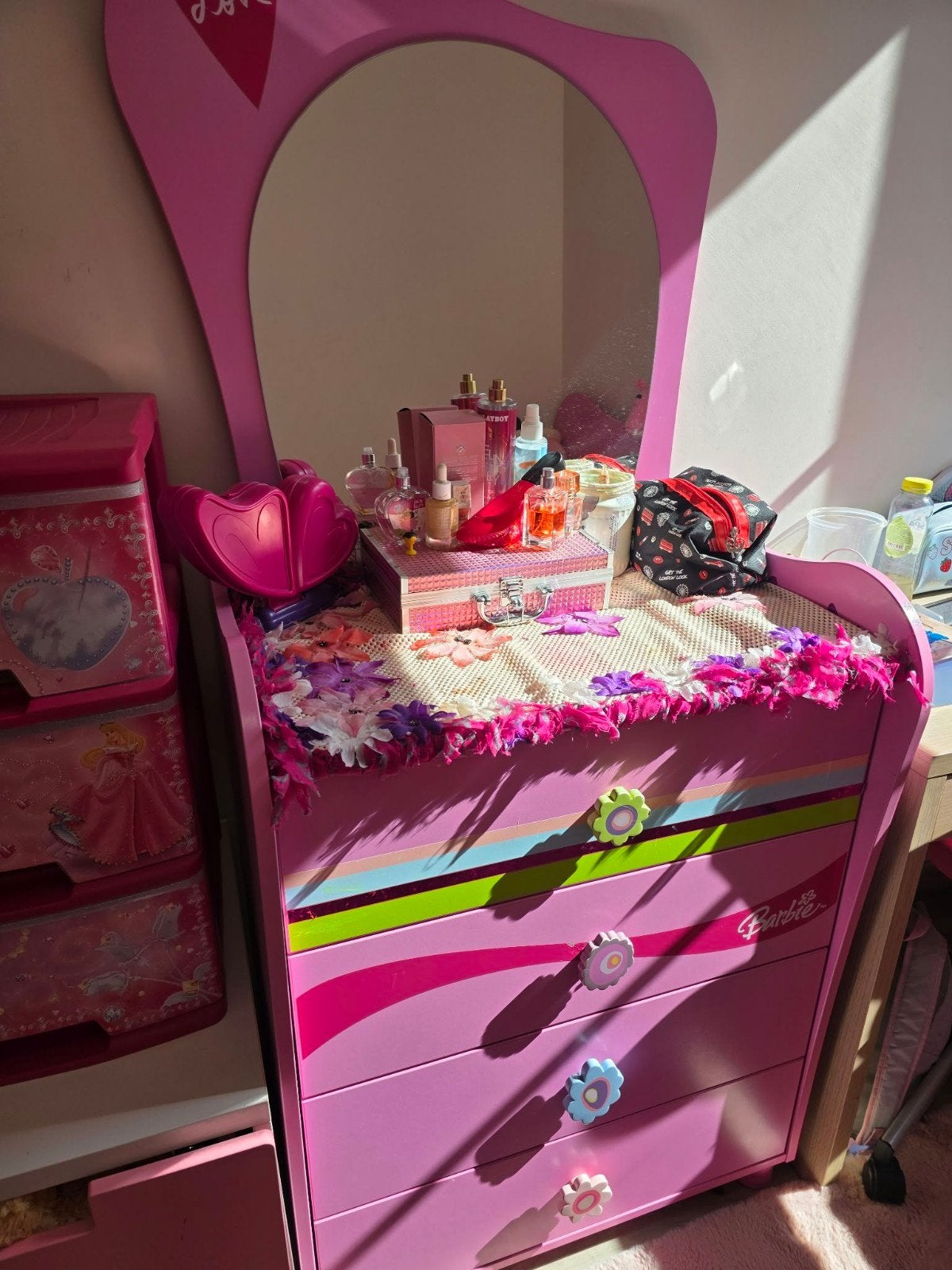 Foto 8 van Complete Barbie meisjes slaapkamer set