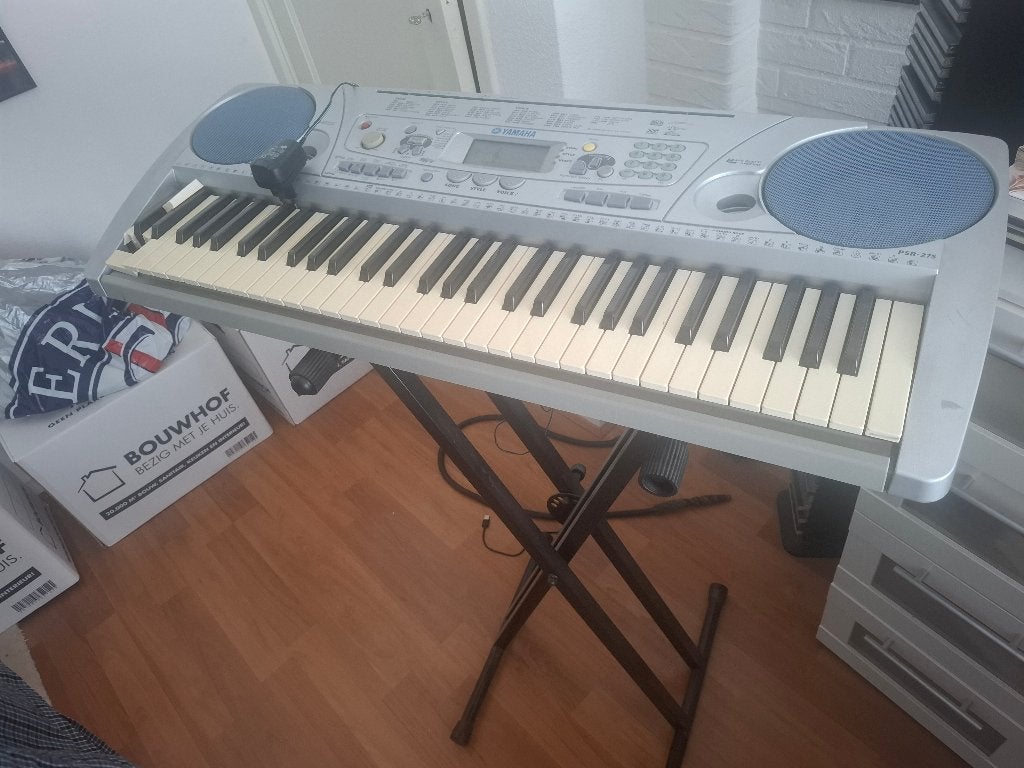 Yamaha keyboard prs-275, Muziek en Instrumenten, Keyboards, Ophalen, Yamaha, Met standaard, 61 toetsen