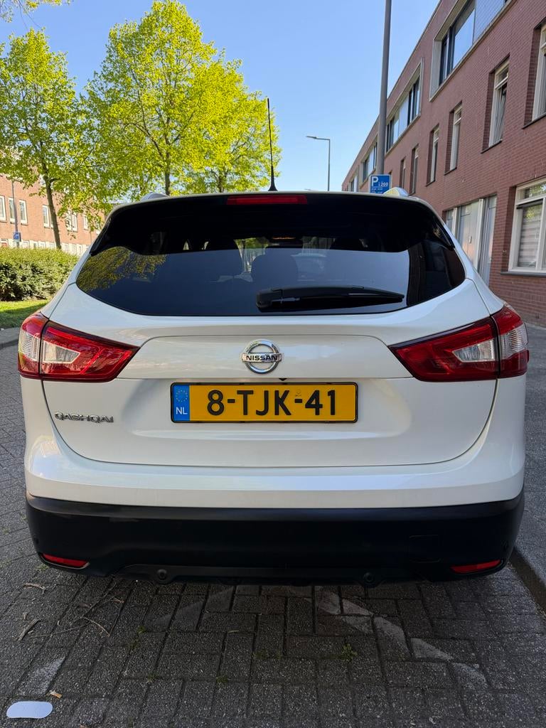 Nissan Qashqai 1.2 Dig-t 85KW 2WD 2014 Wit, Auto's, Nissan, Voorwielaandrijving, Zwart, 4 cilinders, Wit