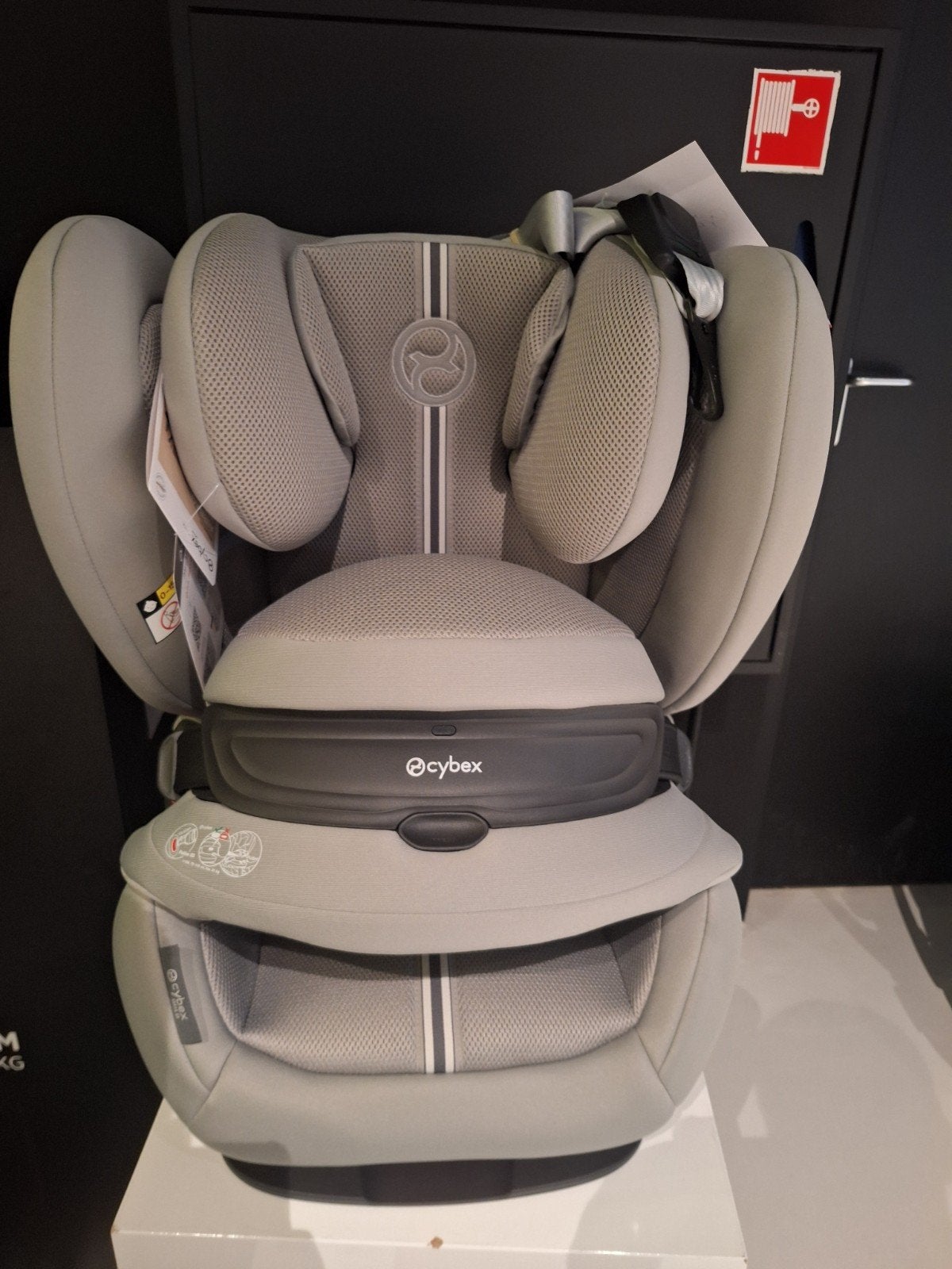 Cybex Pallas G2+ stone grey, 15 t/m 36 kg, Zo goed als nieuw, Isofix, Ophalen