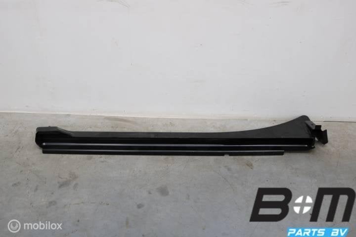 Geleidingsrail rechtsonder VW Transporter T5 GP 7E0843550B, Auto-onderdelen, Gebruikt