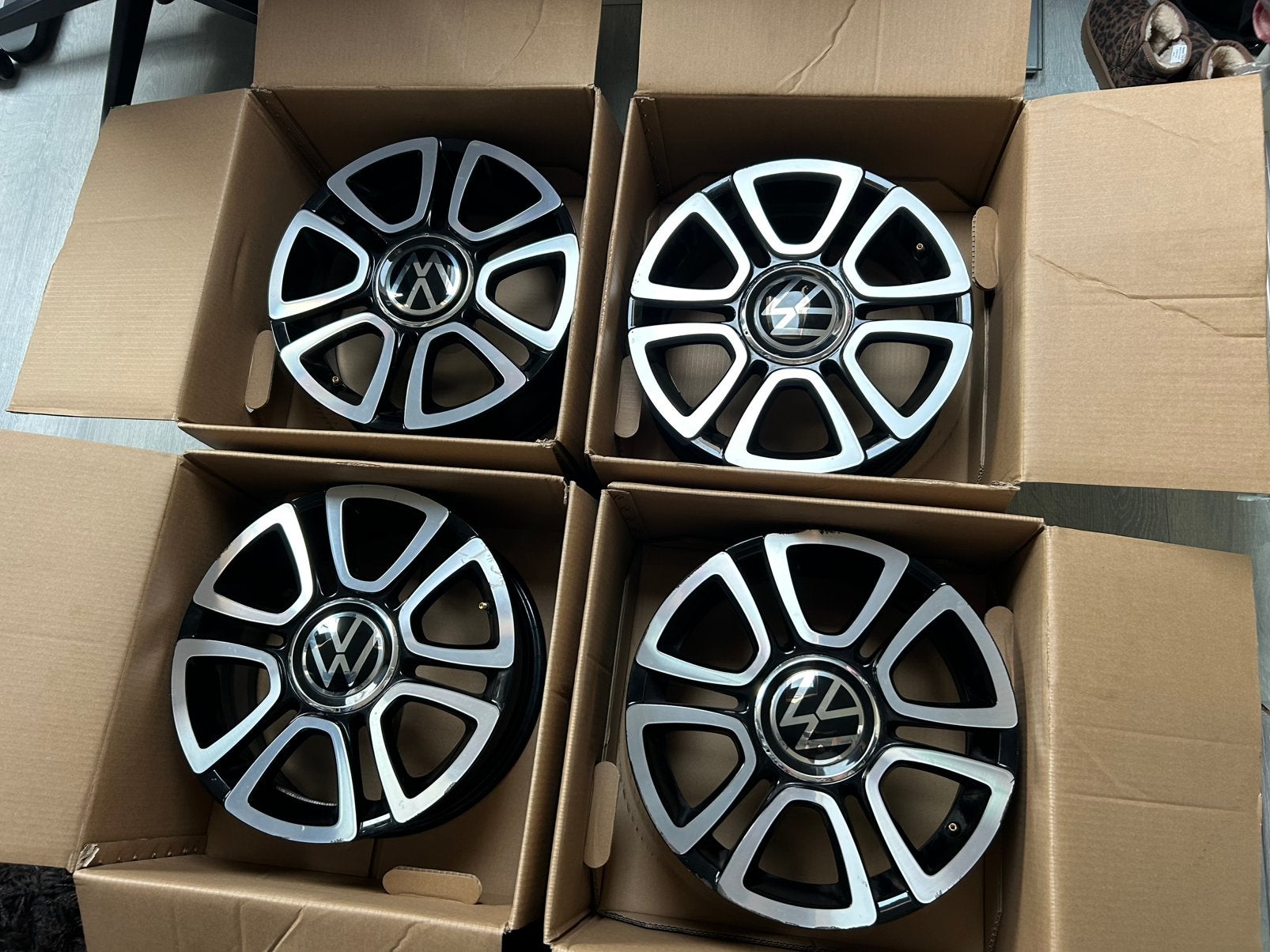 Mooie originele Volkswagen Up 16 inch metalen velgen, Ophalen, Gebruikt, Velg(en), 16 inch