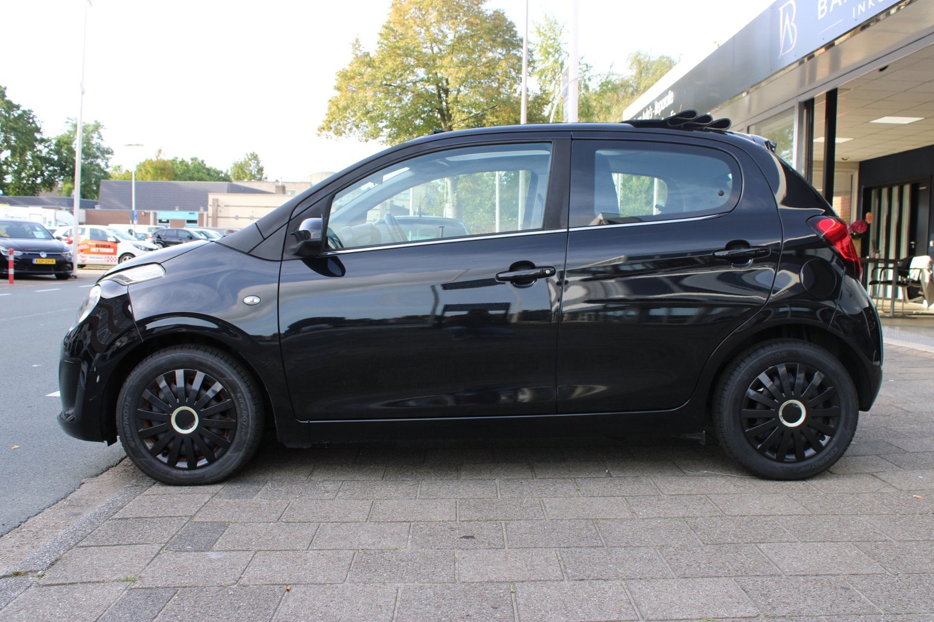 Citroen C1 1.2 PureTech Shine Cabrio | Airco | Cruise contro, Voorwielaandrijving, Dealer onderhouden, Stof, Gebruikt