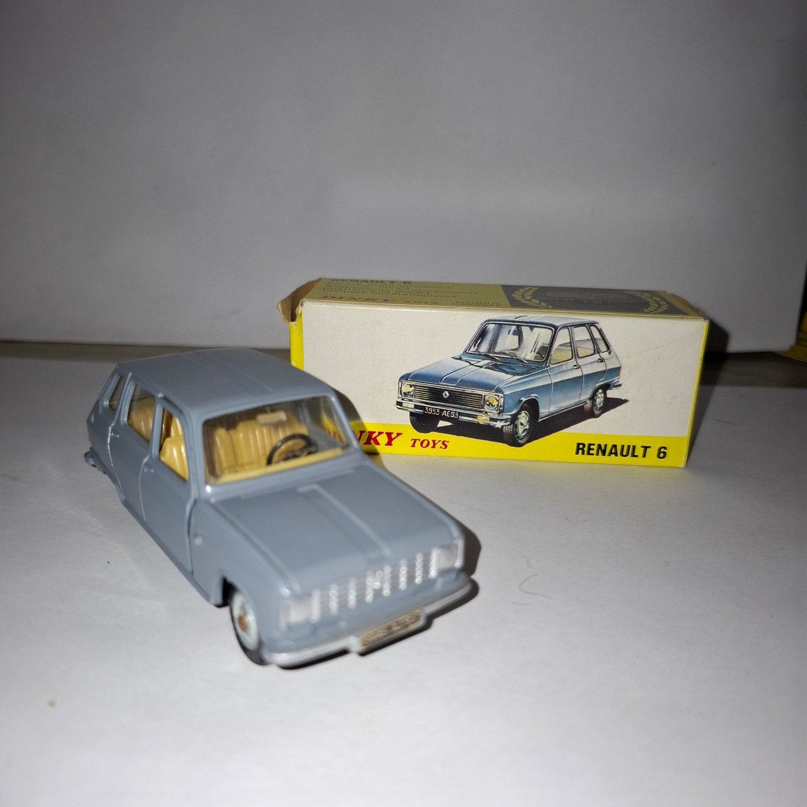Dinky Toys Renault 6 Meccano Spanje Nieuw in doosje, Ophalen of Verzenden, Nieuw, Auto