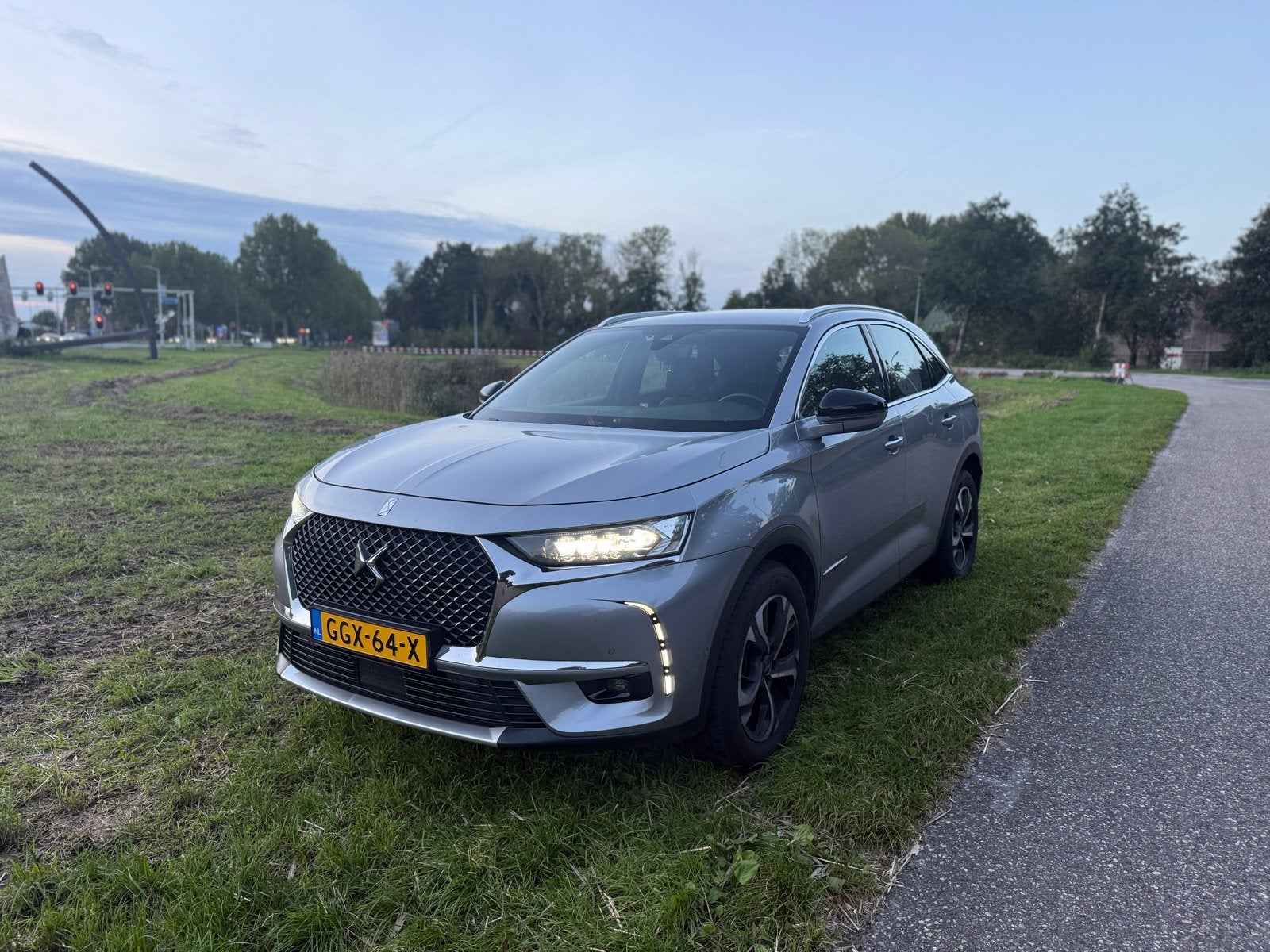 DS 7 Crossback 1.6 180pk Automaat CarPlay Leer KeyLessGo, Auto's, Dealer onderhouden, Bi-Xenon koplampen, 1550 kg, 4 cilinders