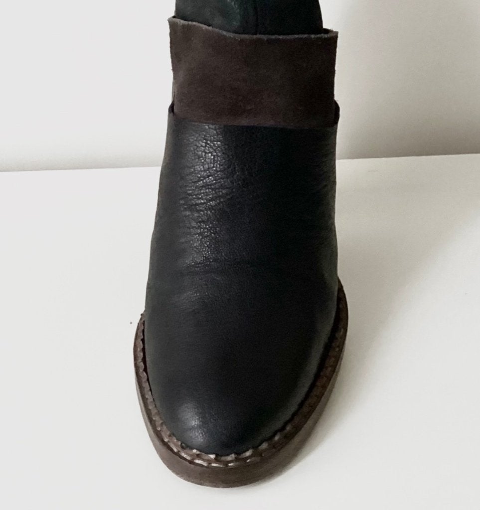 Mooie ATELIER DO SAPATO Laarzen mt 36 Portugal, Kleding | Dames, Schoenen, Ophalen, Zwart, Lage of Enkellaarzen, Zo goed als nieuw