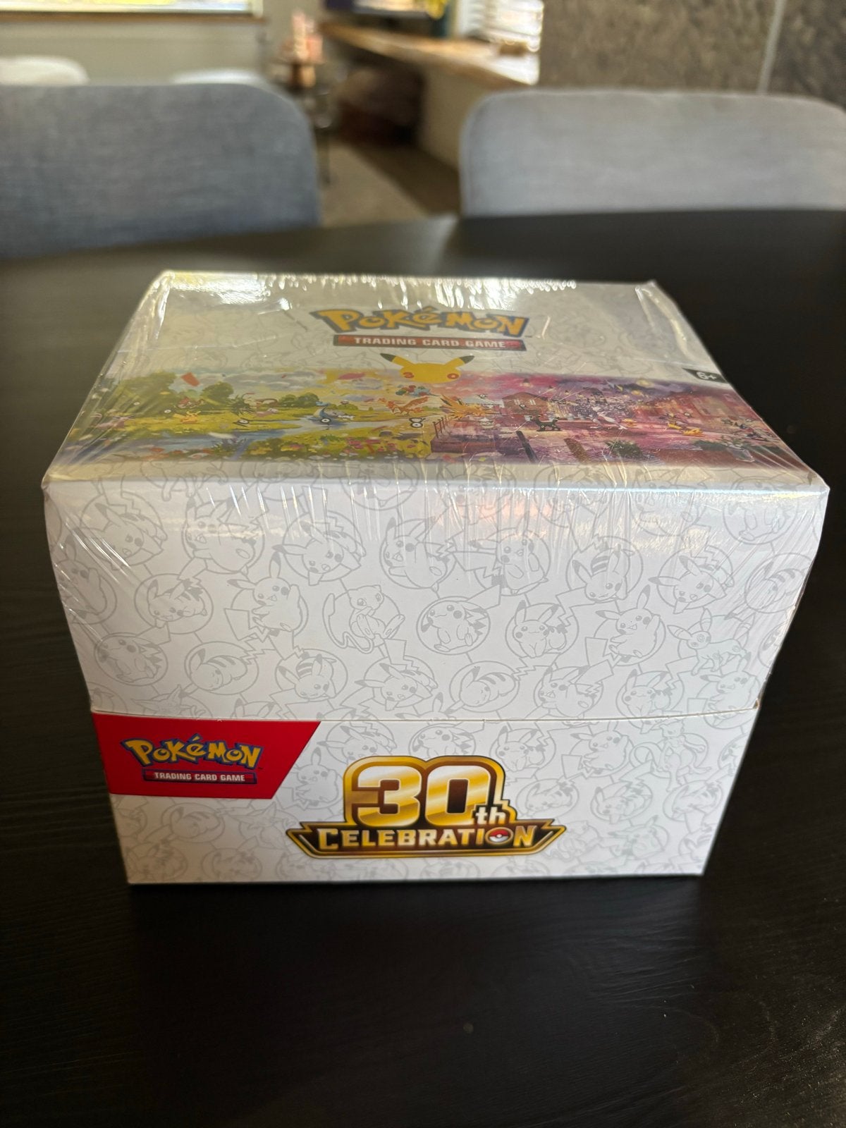 Gesealde Pokémon TCG 30th Celebration Tin Display, Ophalen of Verzenden, Nieuw, Overige typen