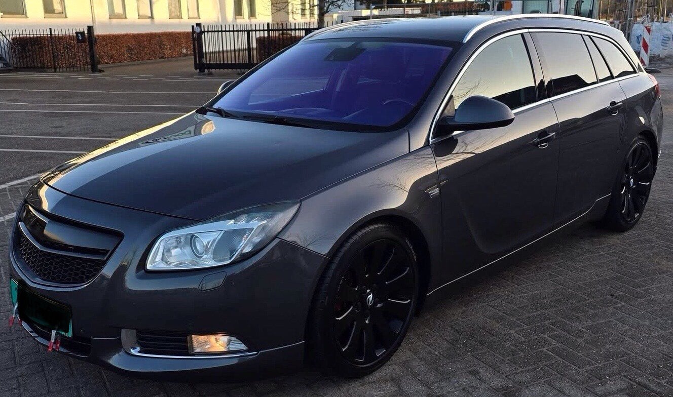 Te koop nette opel insignia 1,6 tur sport tour opc look 2009, Auto-onderdelen, Ophalen, Voor, Opel, Bumper