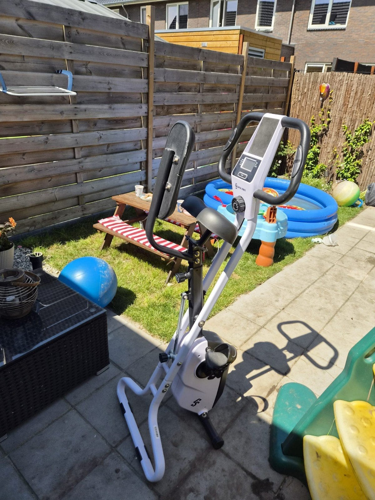 Compacte opvouwbare hometrainer, Ophalen, Zo goed als nieuw, Metaal, Benen
