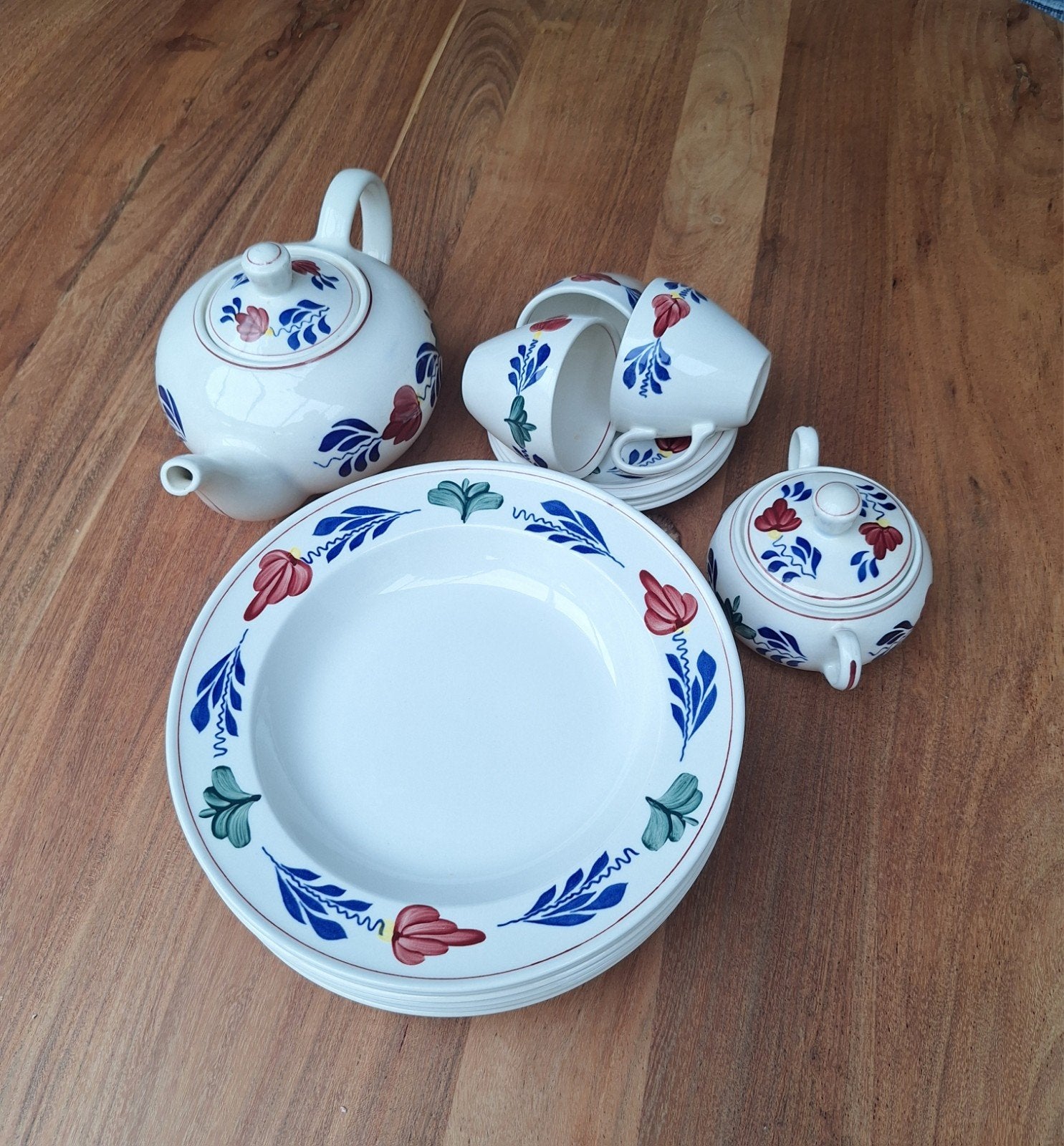 Nostalgisch boerenbont servies, Ophalen