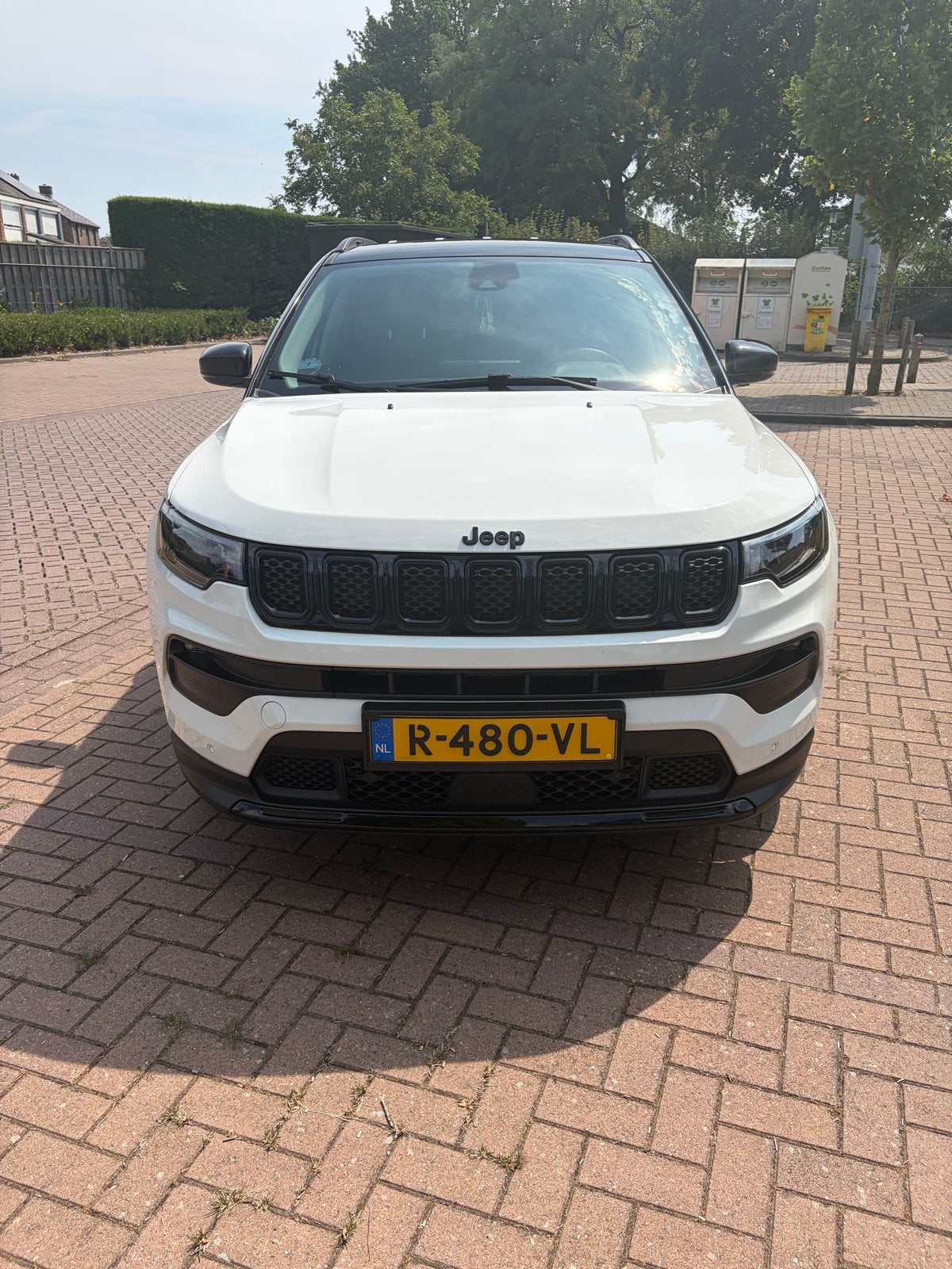 Jeep Compass 1.5 E-hybrid night eagle 2022 automaat 130pk, Auto's, Zwart, Leder en Stof, Wit, 1469 cc