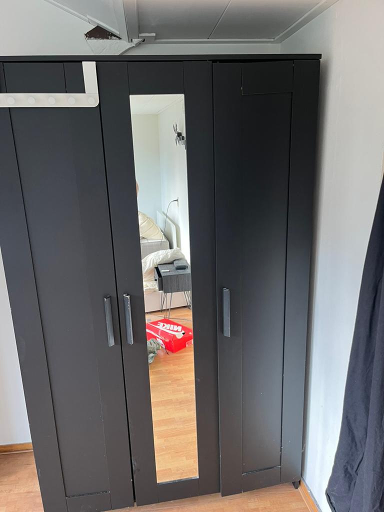 IKEA Brimnes Kledingkast - Zwart (190 x 117), Ophalen, Met deur(en), Gebruikt, 100 tot 150 cm